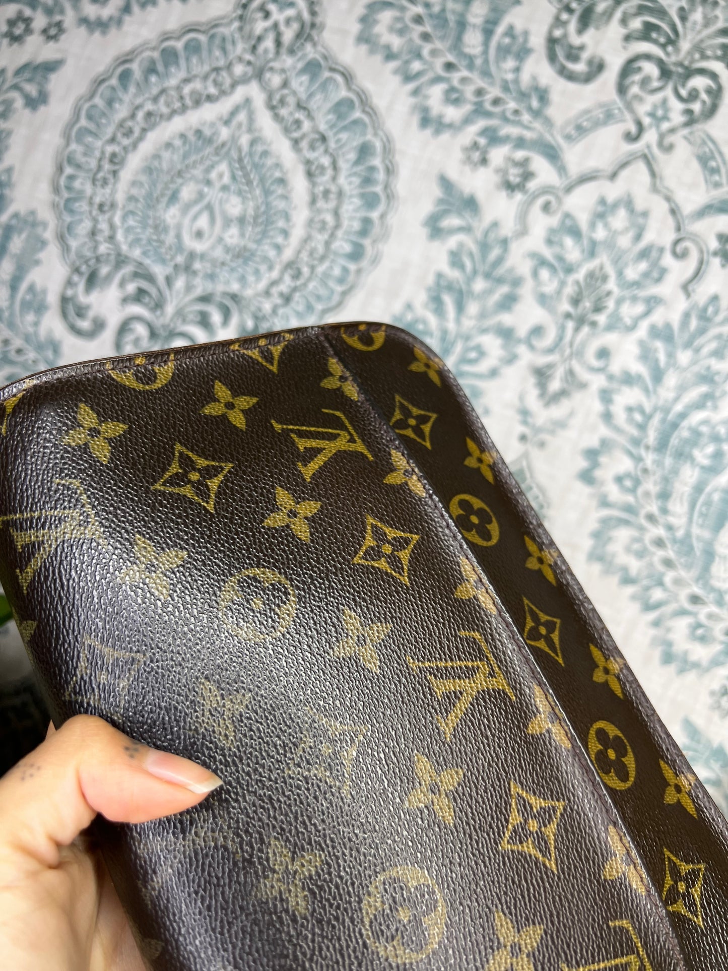 Louis Vuitton Orsay Clutch
