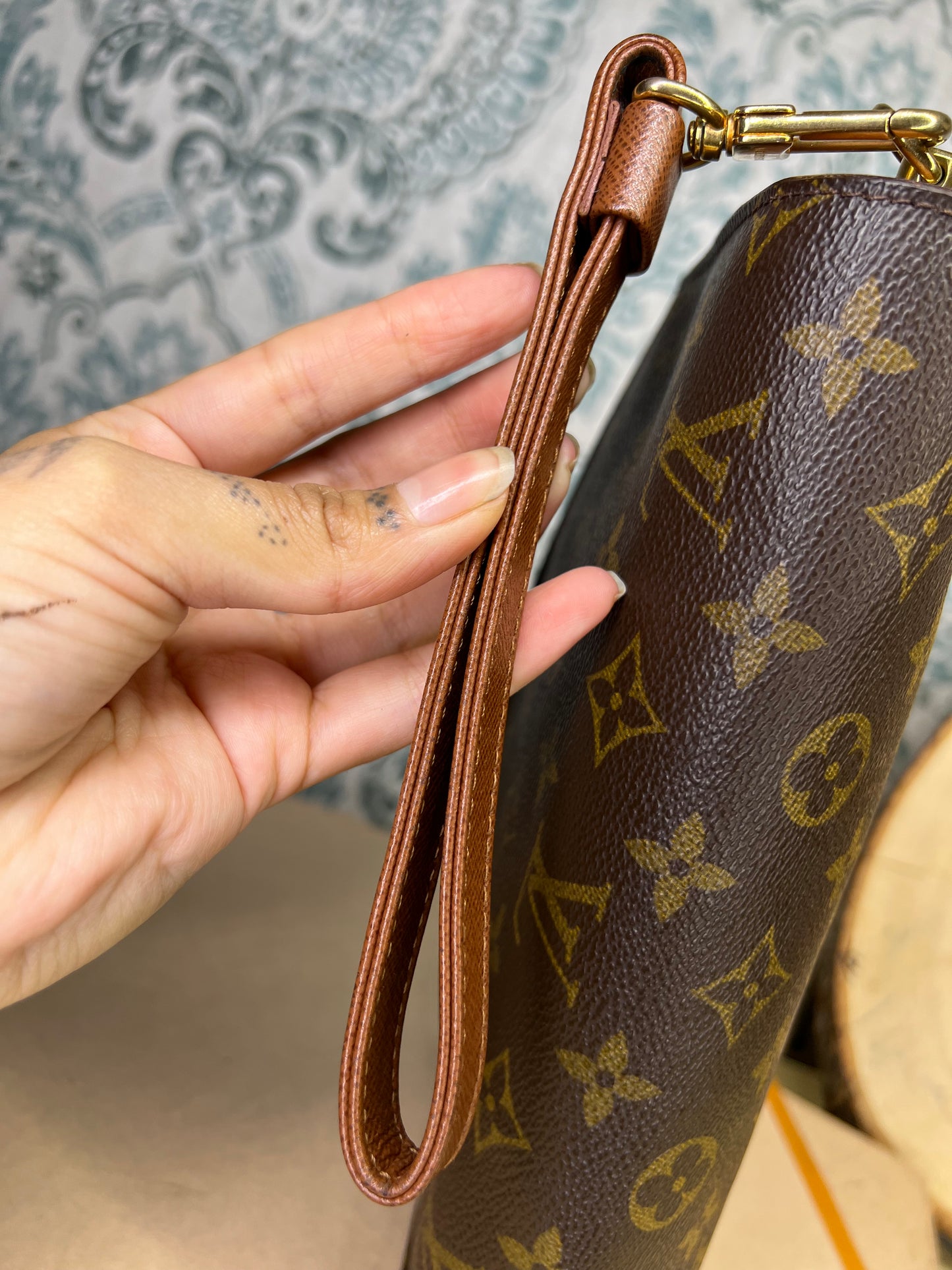 Louis Vuitton Orsay Clutch