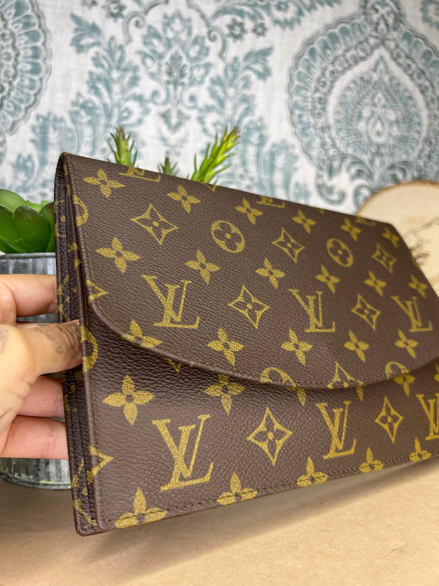 Louis Vuitton Pochette Rabat