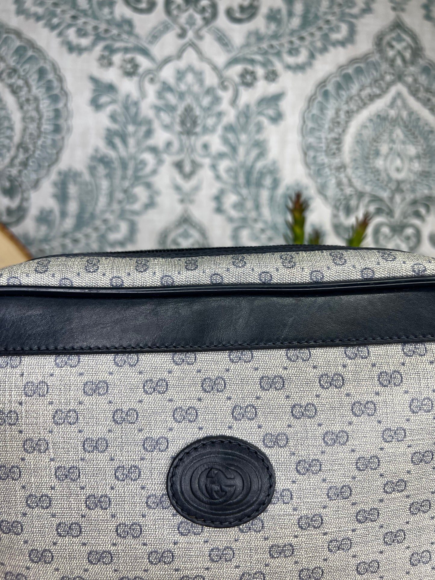 Micro Gucci Navy Vintage Clutch