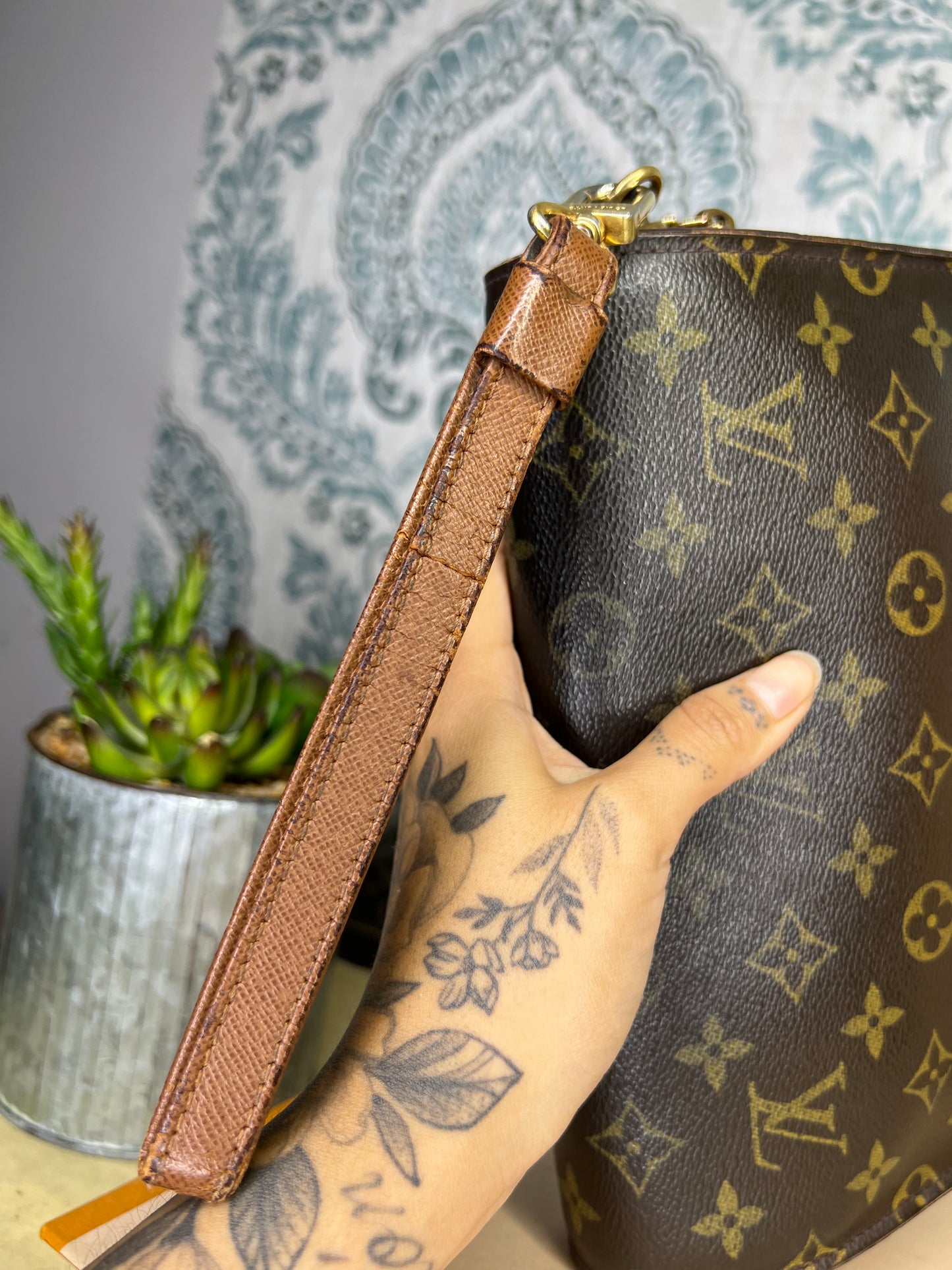 Louis Vuitton Orsay Clutch