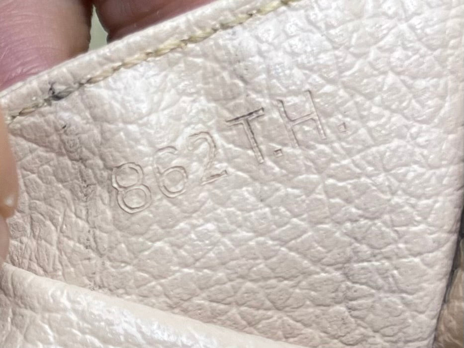 Louis Vuitton Trousse 23