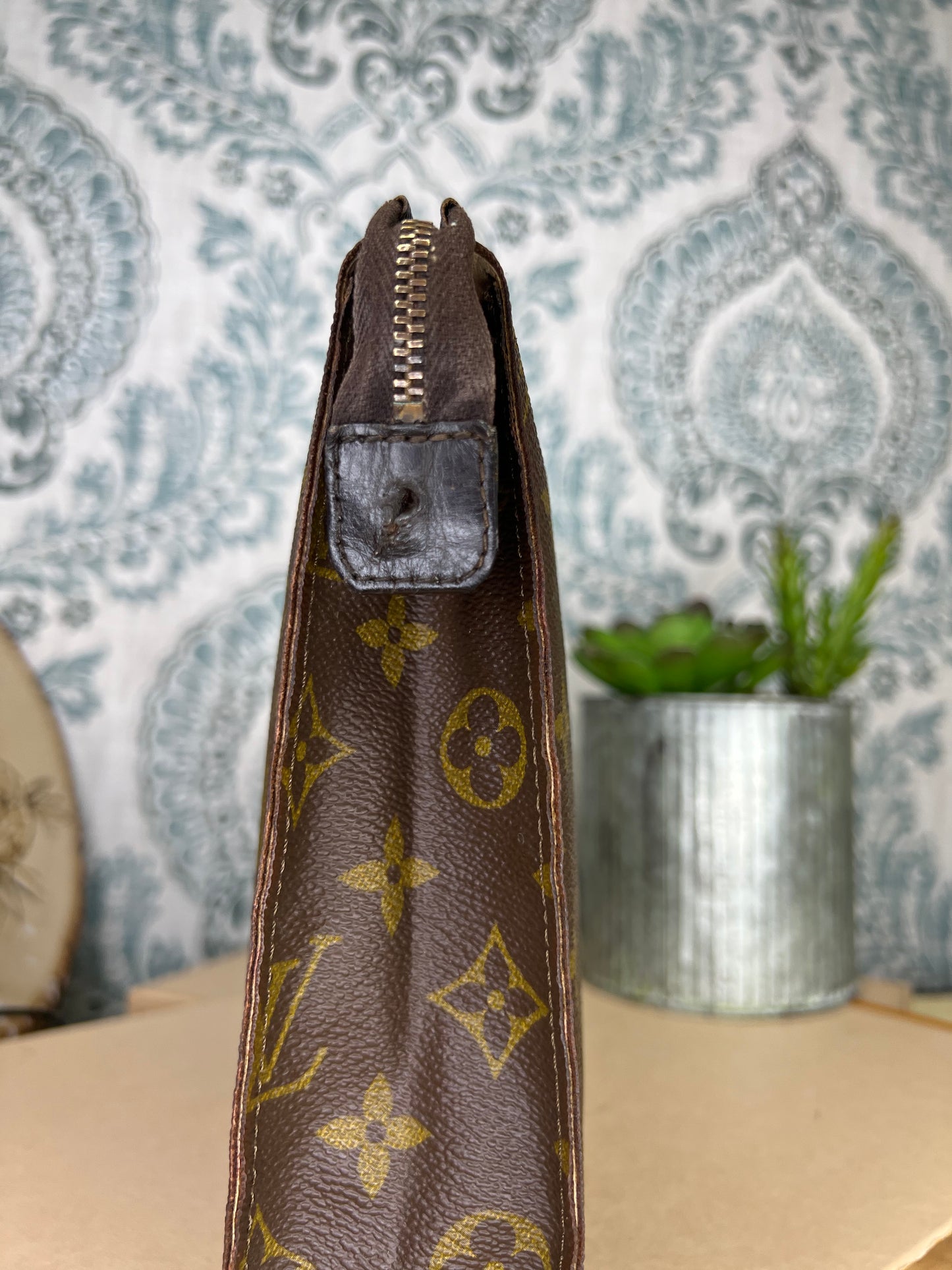 Monogram Toiletry 26