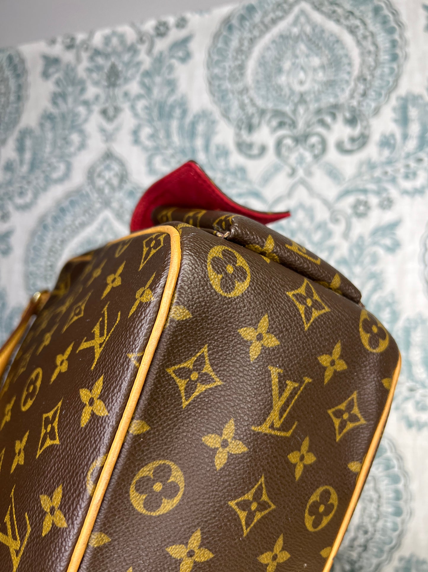 Louis Vuitton Excentri Cite Handbag