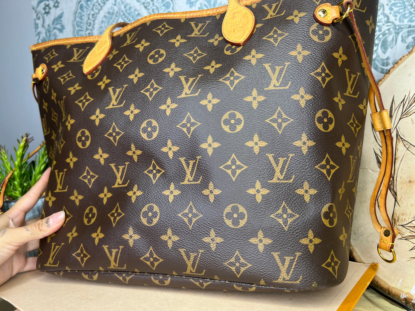 Louis Vuitton Neverfull MM Rose Ballerine