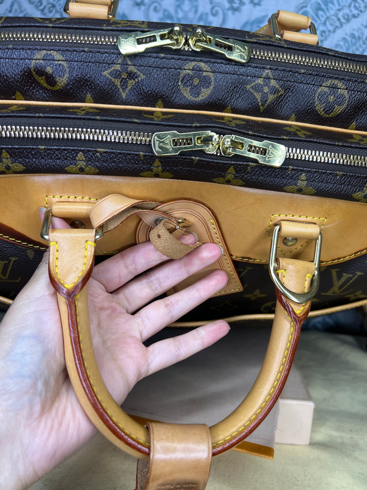 Louis Vuitton Alize 24