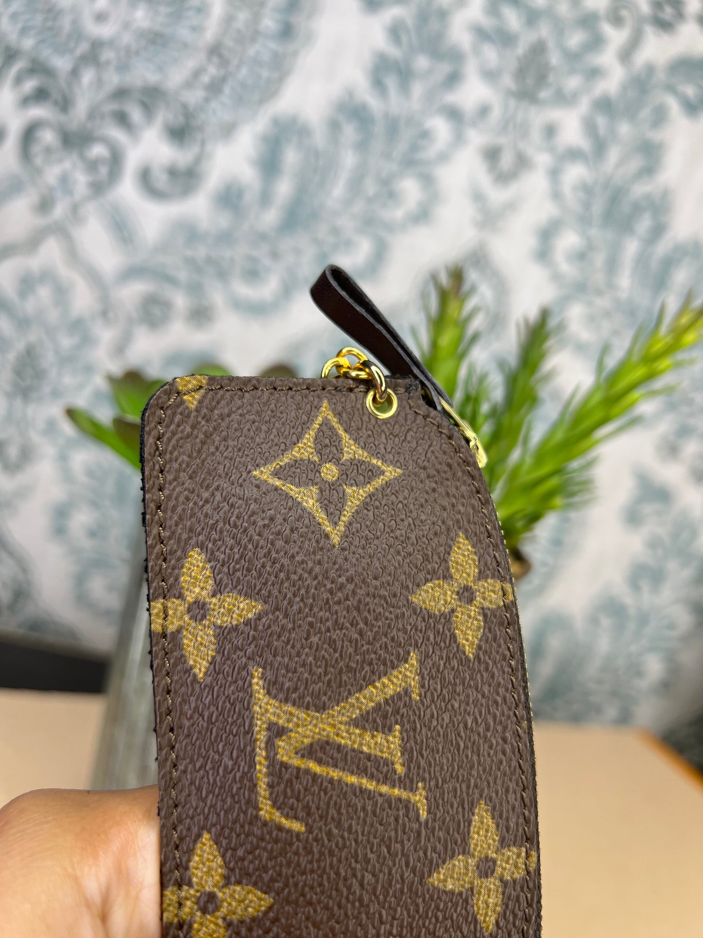 Louis Vuitton Monogram Vintage Key Cles