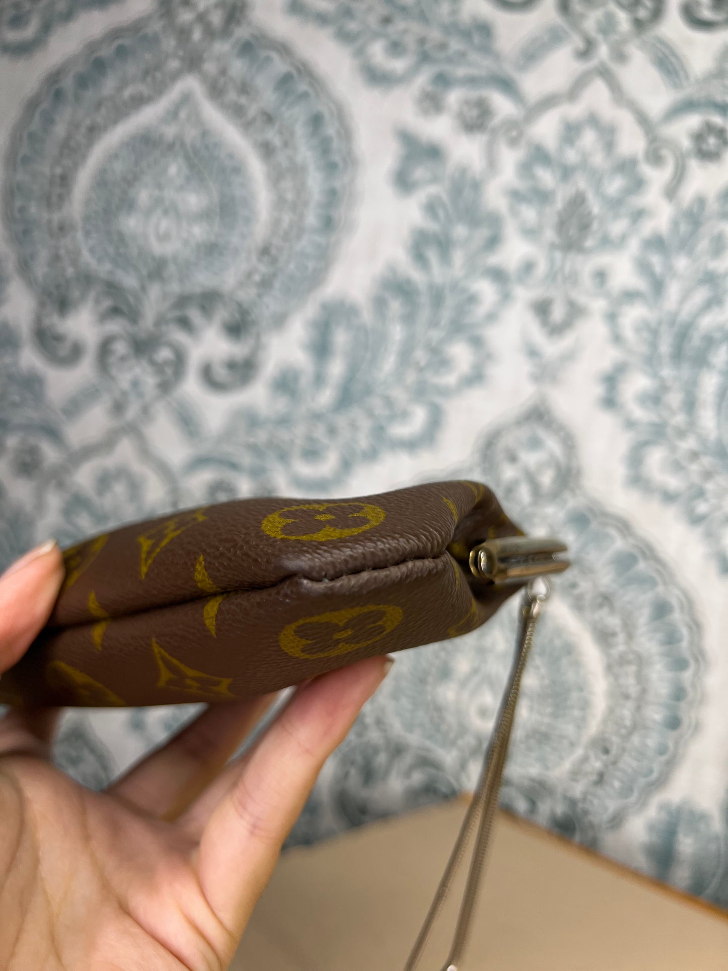 Louis Vuitton French Company Kisslock Pouch