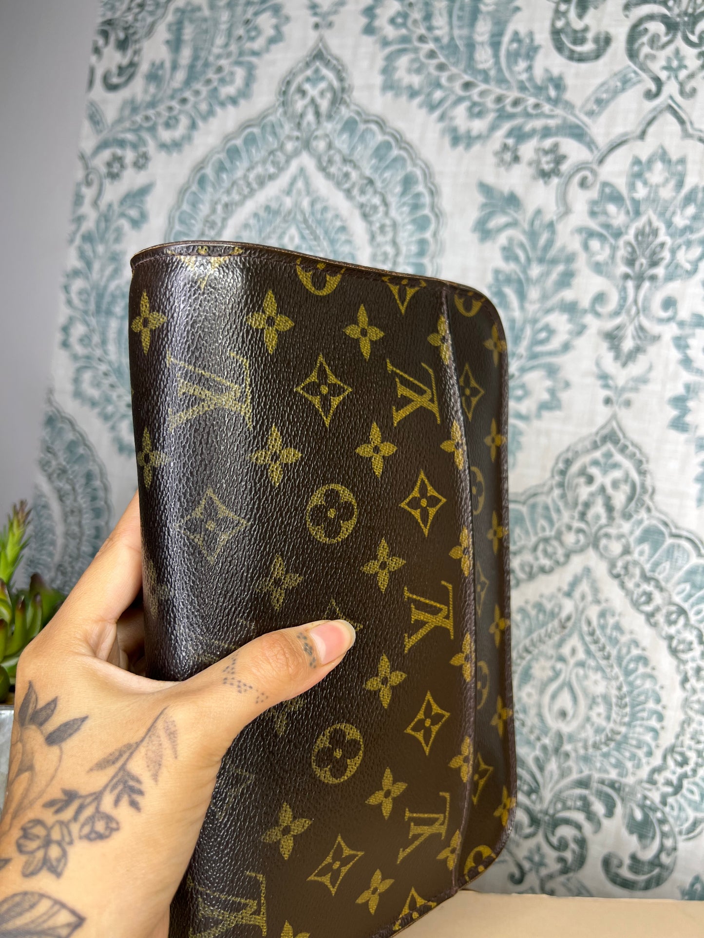 Louis Vuitton Orsay Clutch