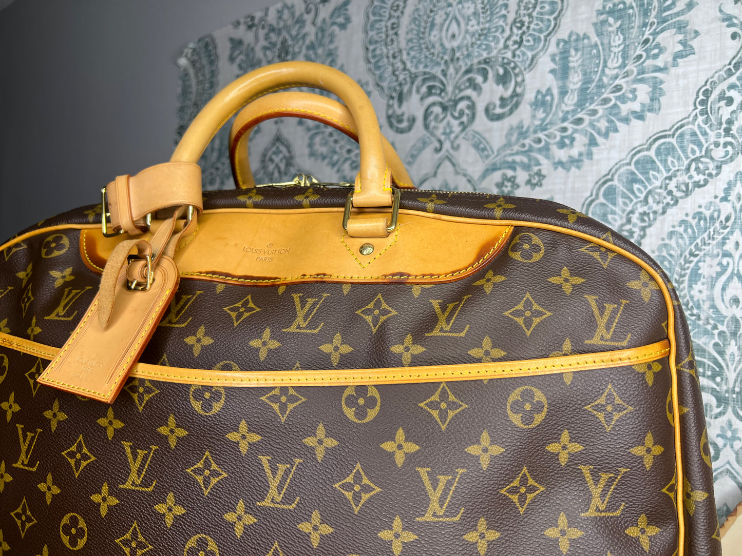 Louis Vuitton Alize 24
