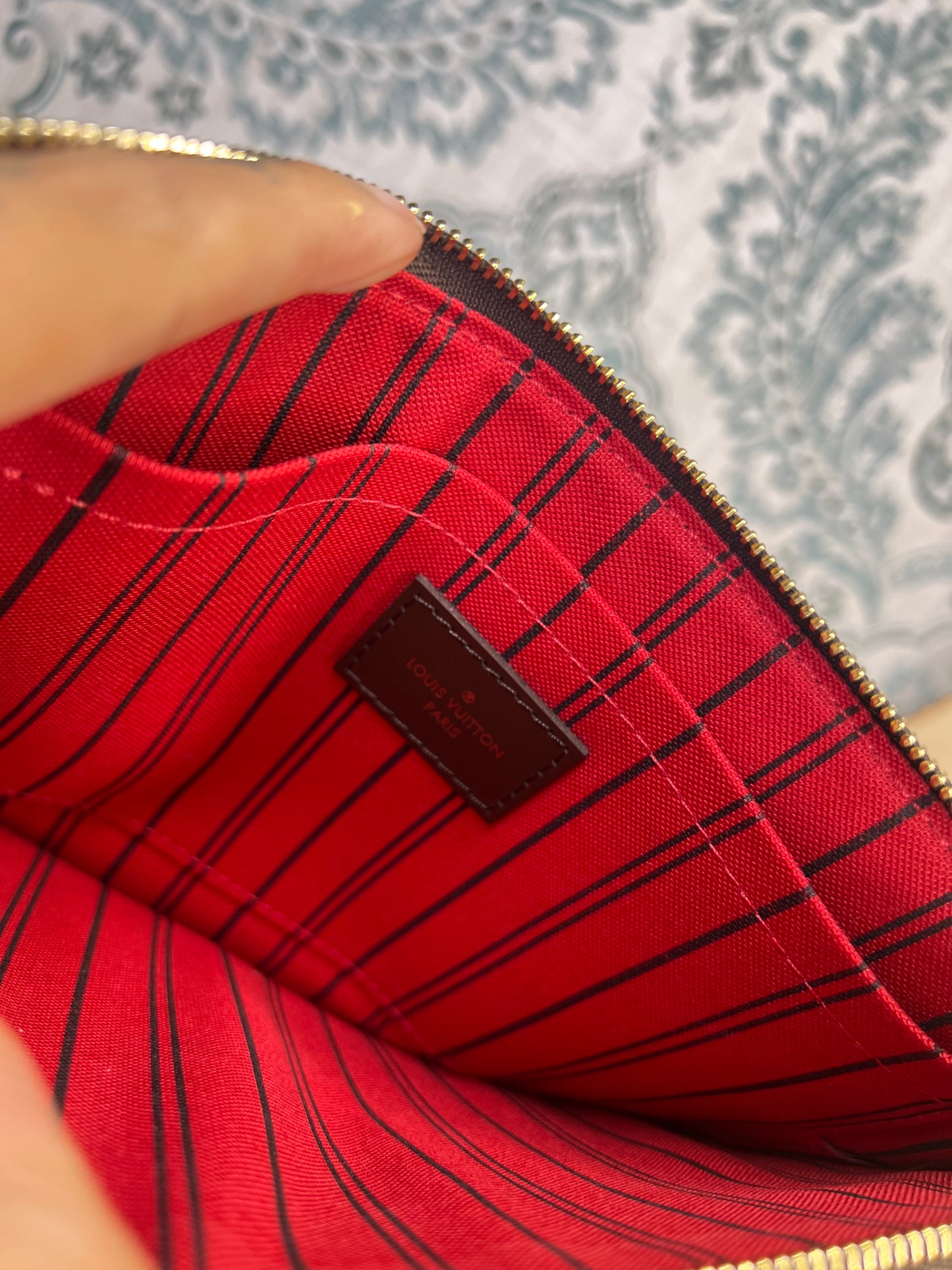 Louis Vuitton Neverfull Pochette Pouch Damier Ebene