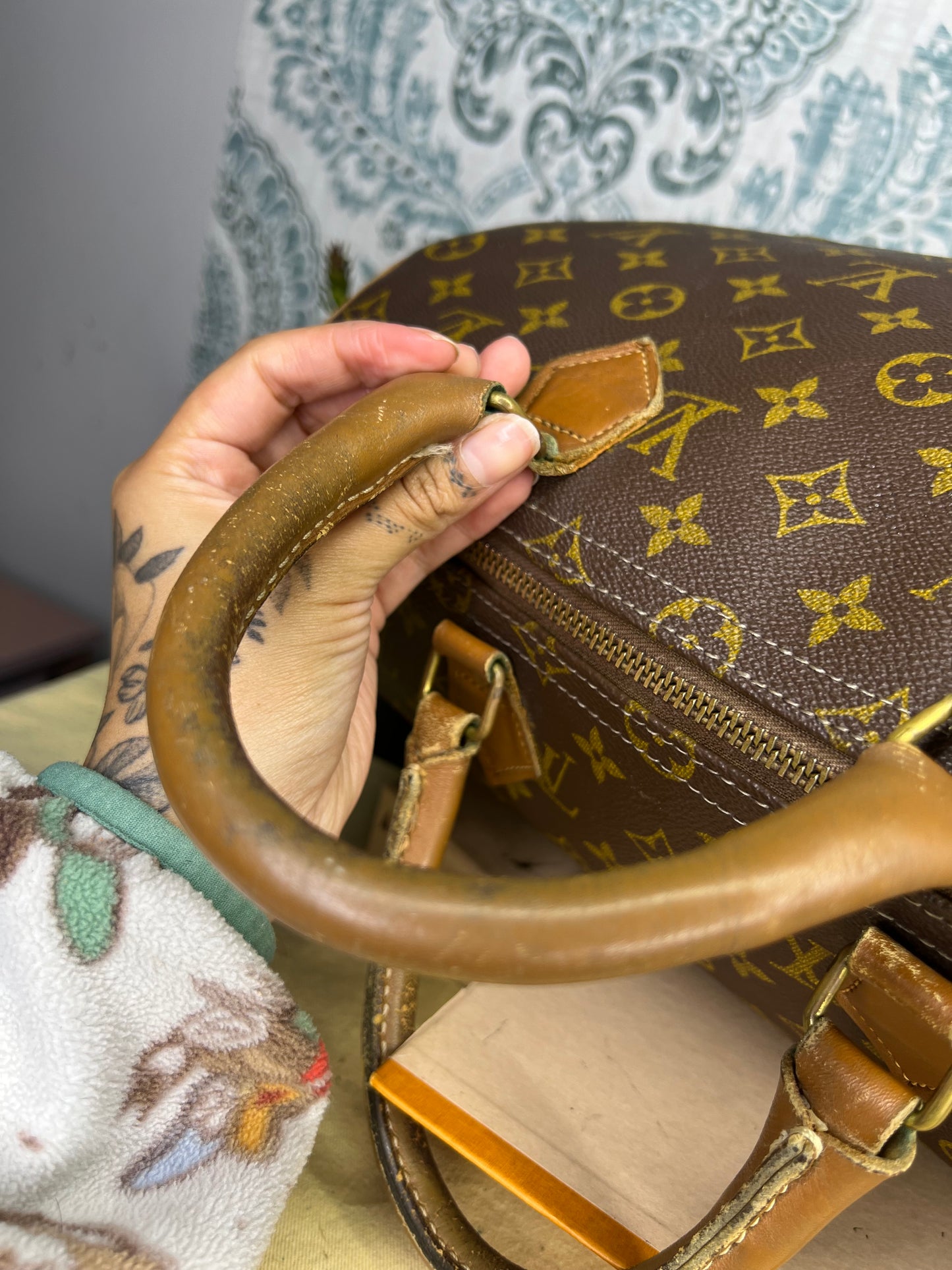 Louis Vuitton French Company 35