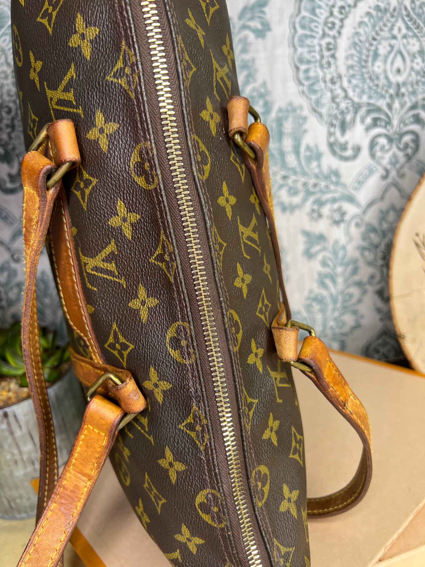 Louis Vuitton Exclusivite Edition 11 Shoulder Bag