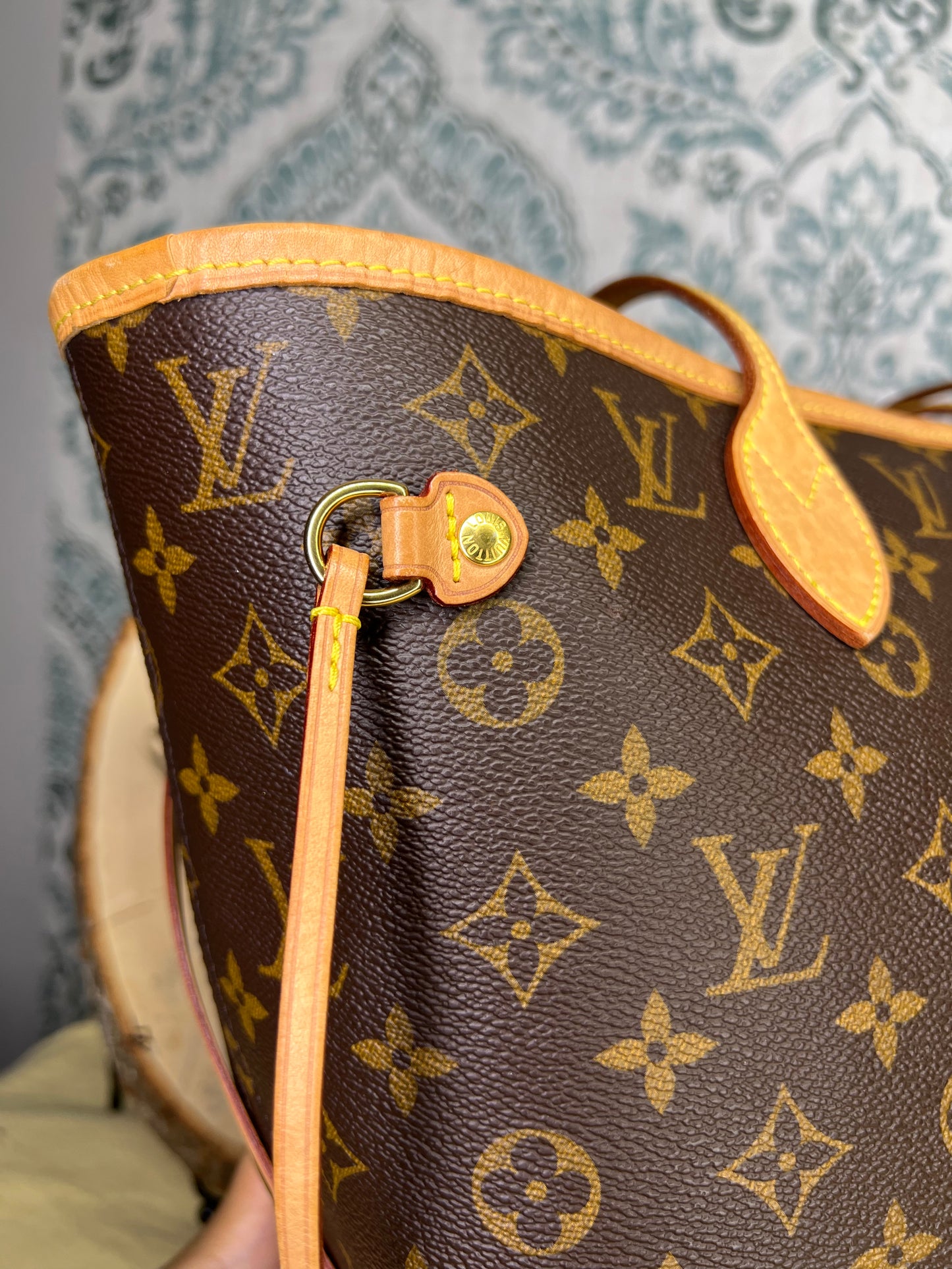 Neverfull MM Cherry Red