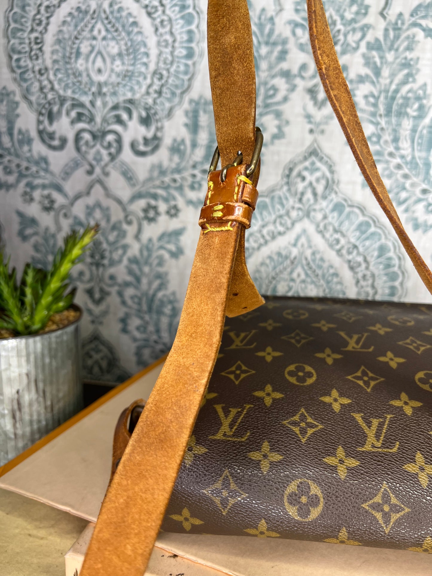 Louis Vuitton Cartouchiere GM