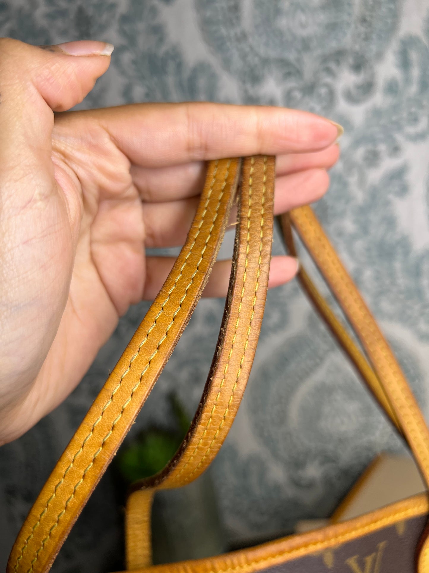 Louis Vuitton Neverfull Pivoine
