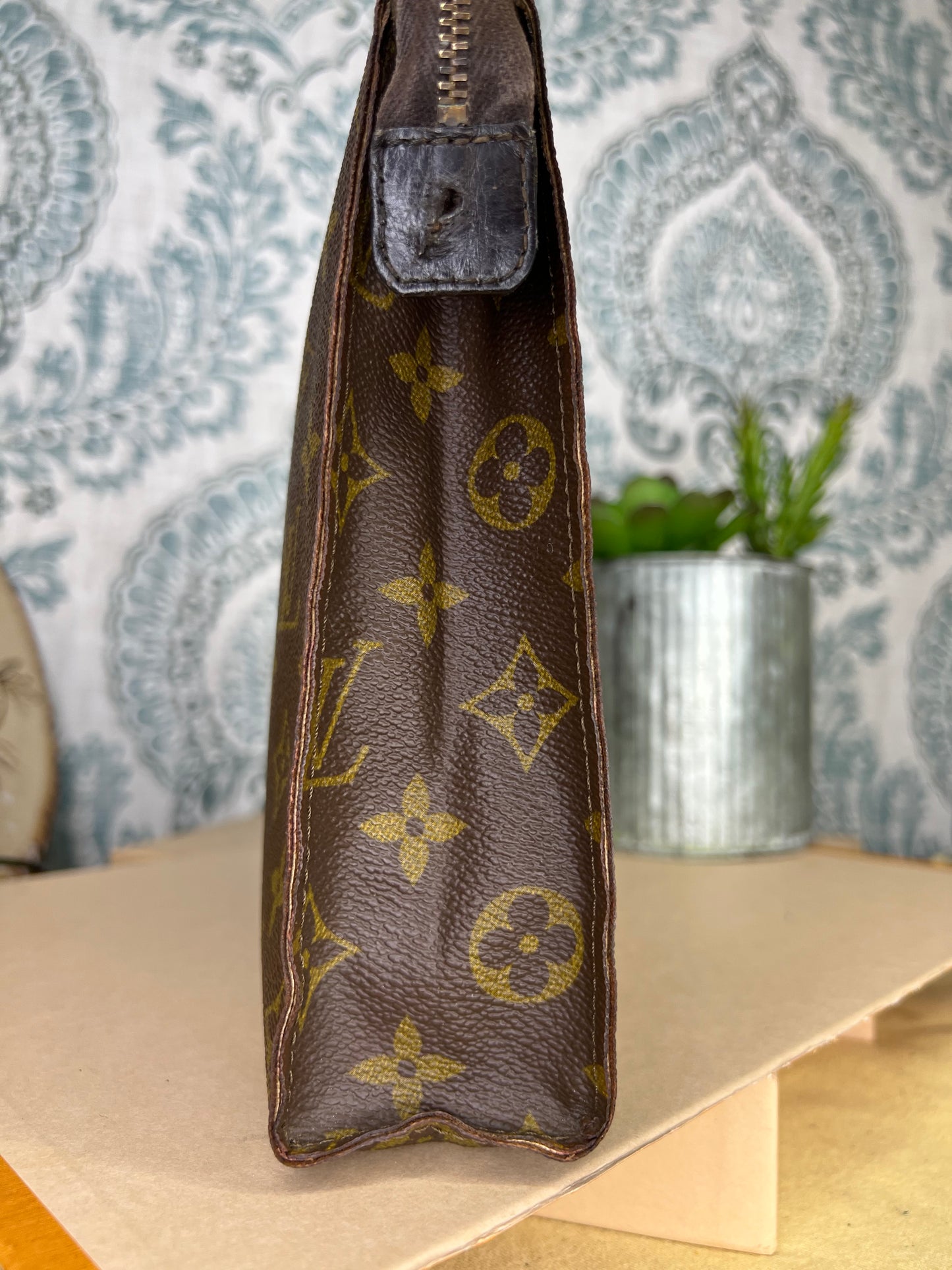 Monogram Toiletry 26