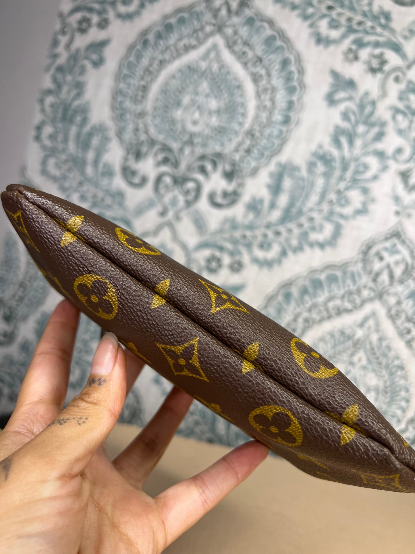 Louis Vuitton Kisslock Wristlet