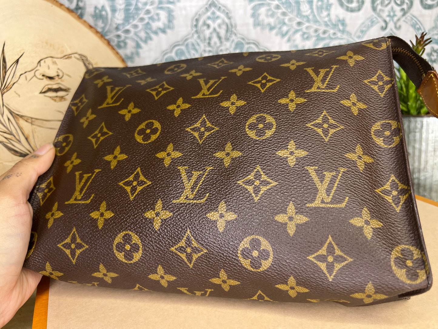 Monogram Toiletry 26