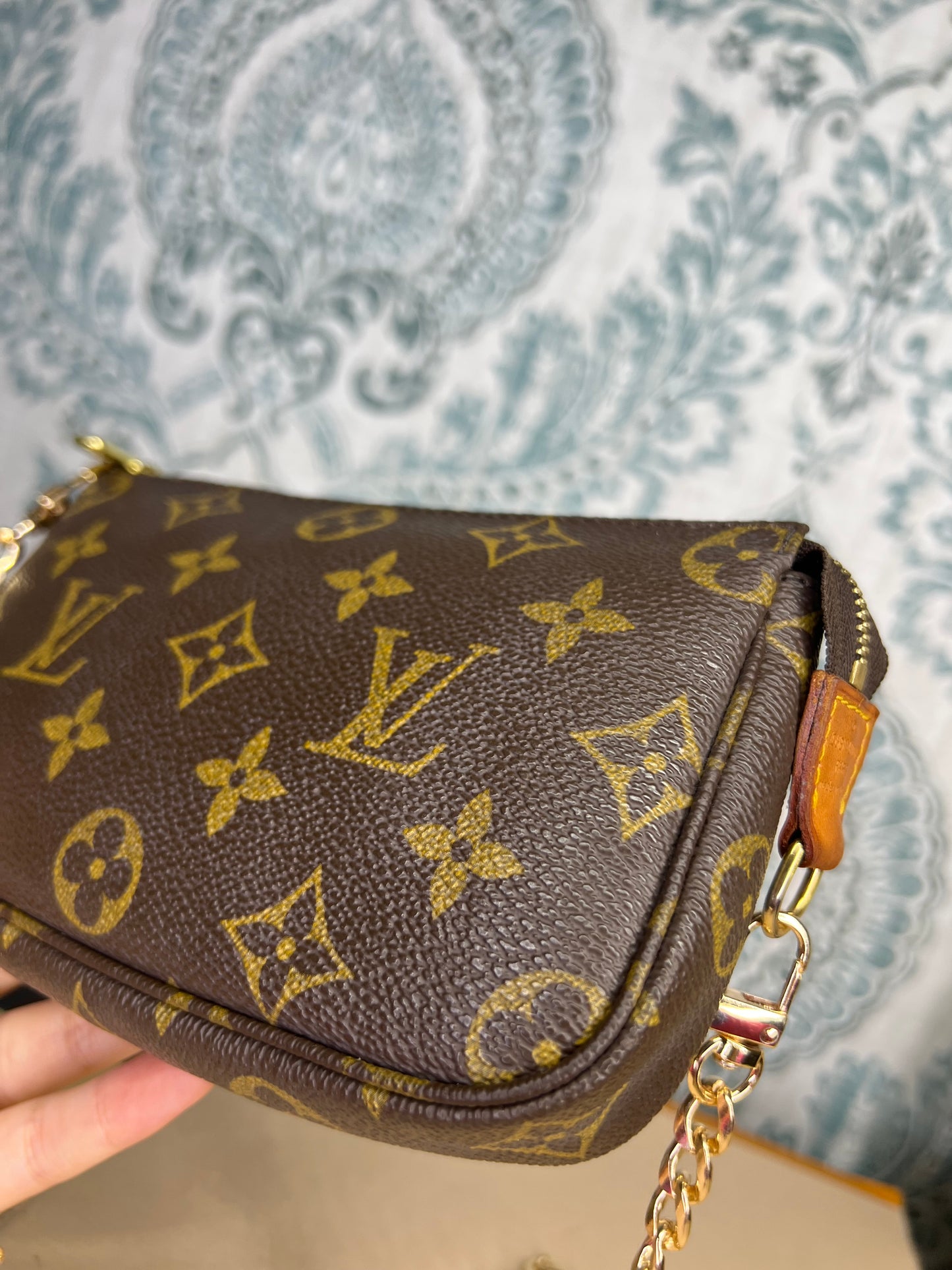 Louis Vuitton Bucket Pochette #1