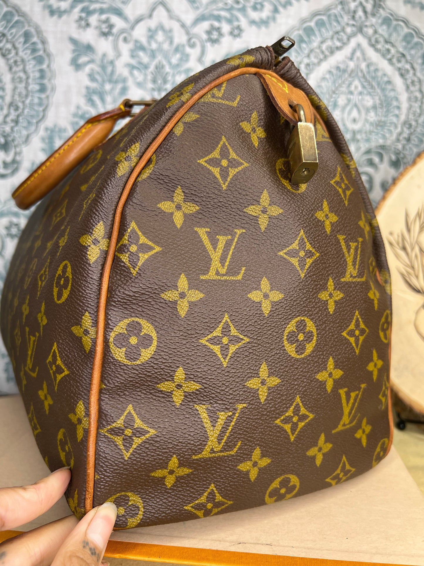 Louis Vuitton Speedy 35