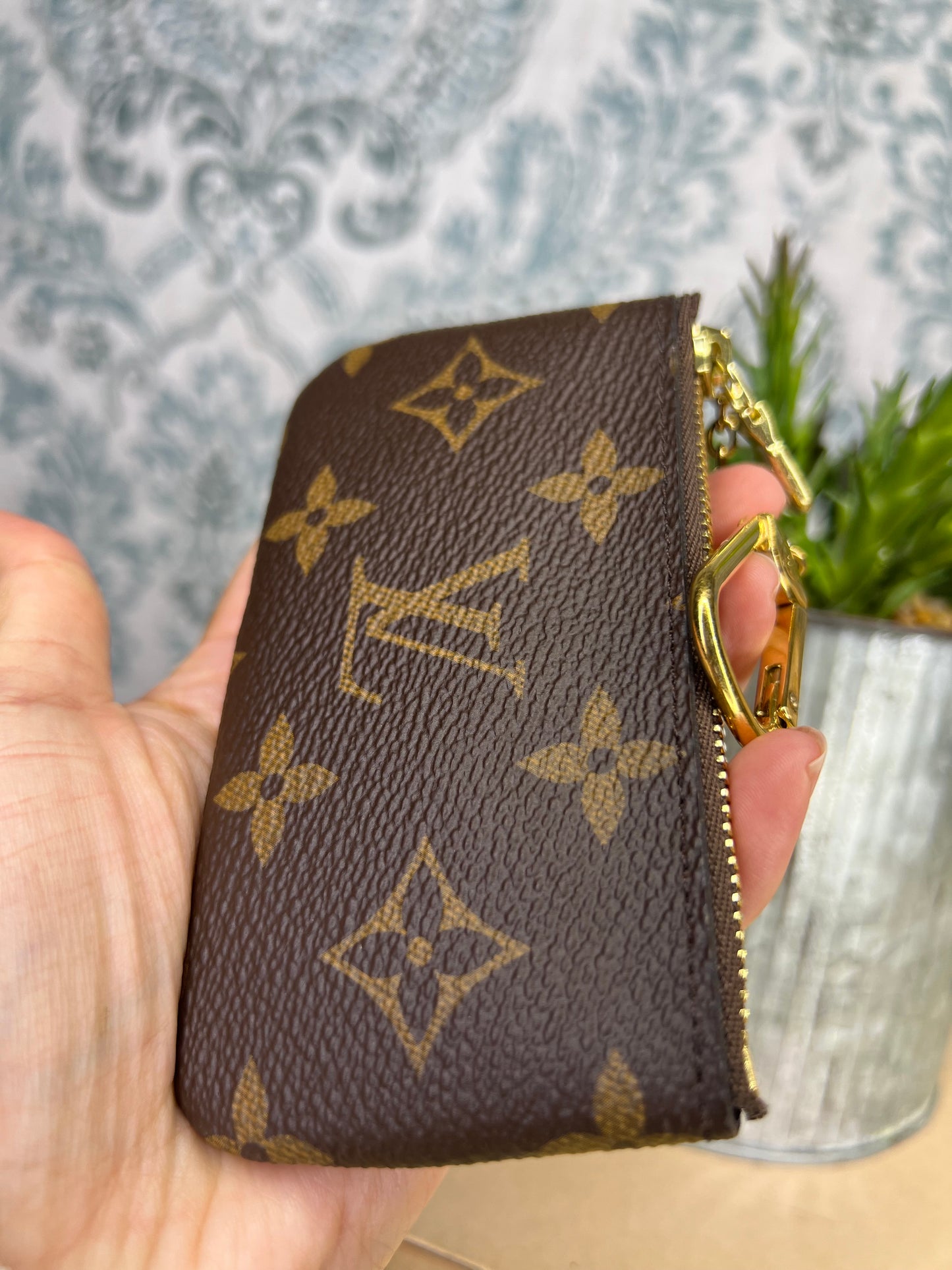 Louis Vuitton Monogram Key Cles