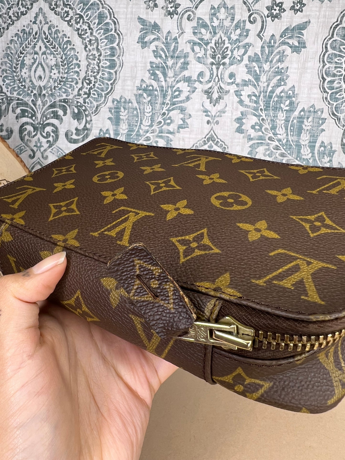 Monte Carlo Jewelry Case