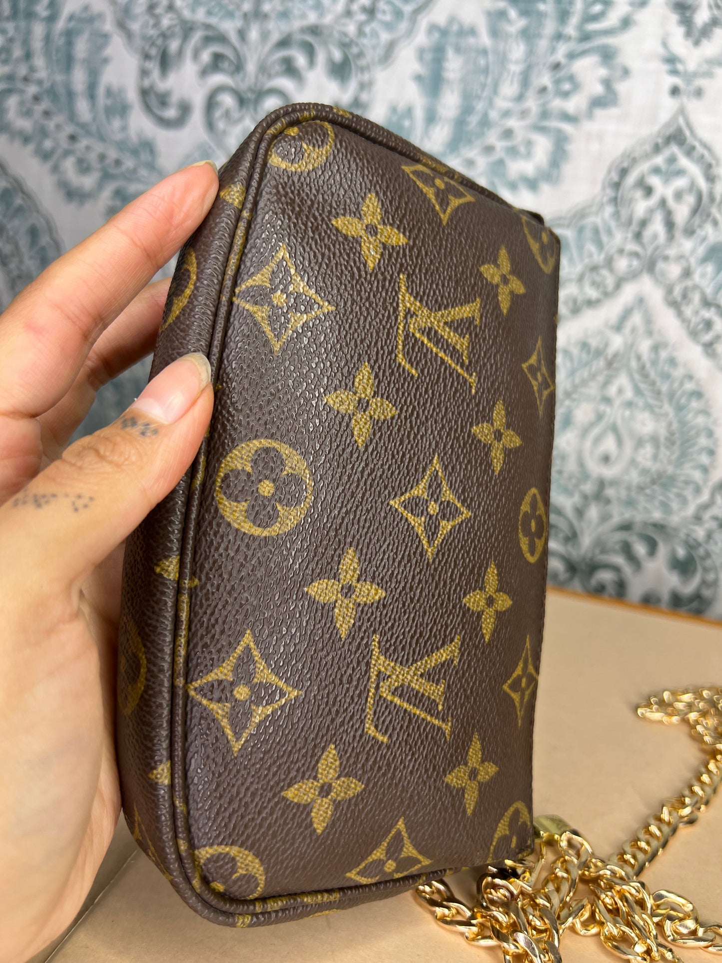 Louis Vuitton Bucket Pochette #1