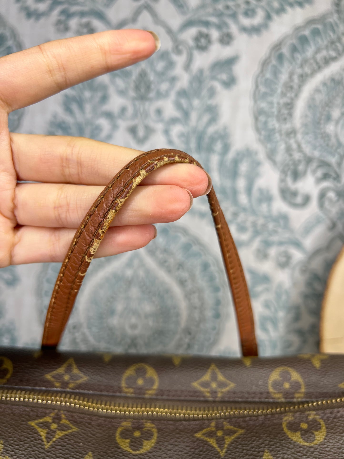 Louis Vuitton Papillon 26