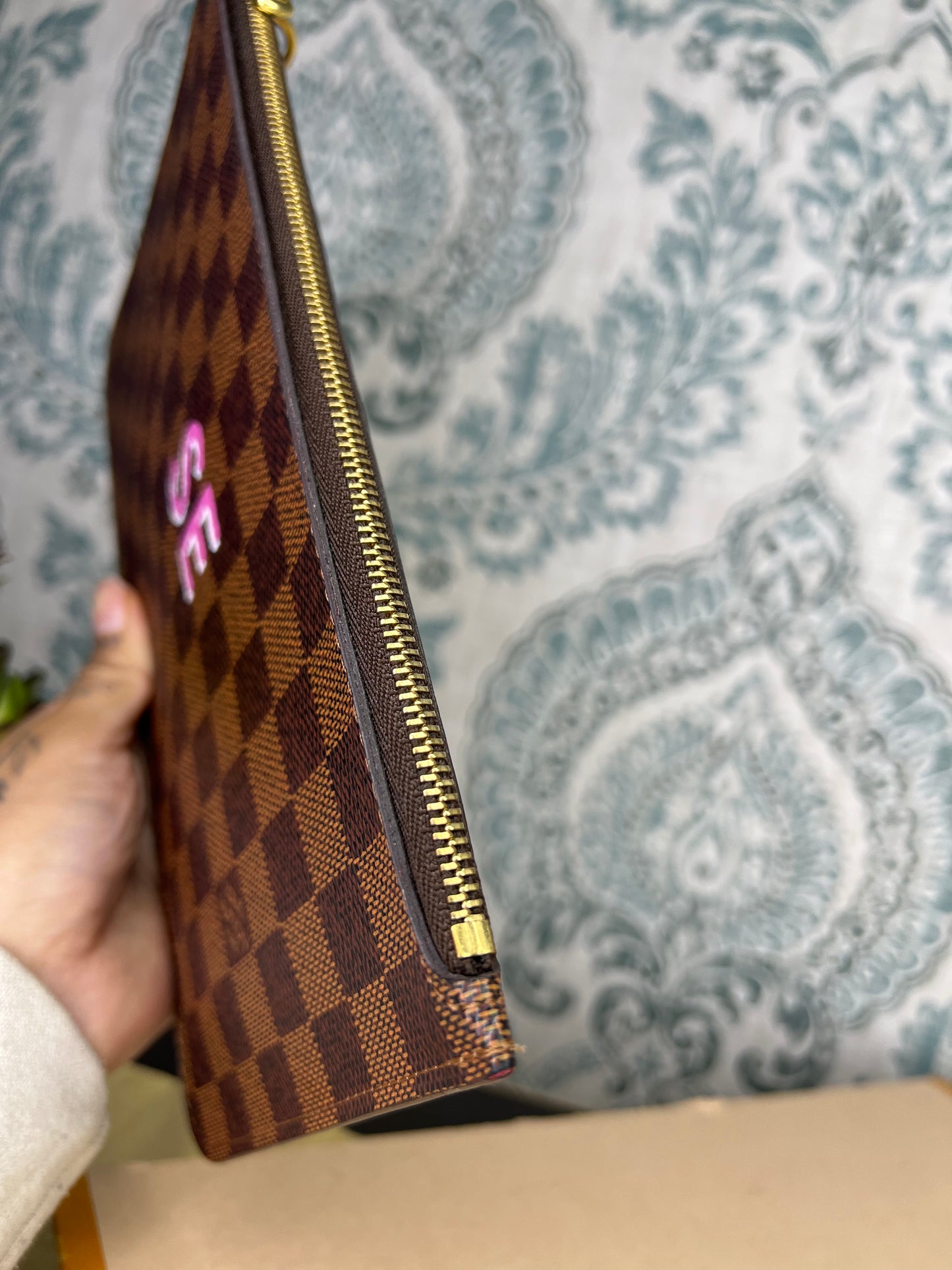 Louis Vuitton Neverfull Pochette Pouch Damier Ebene