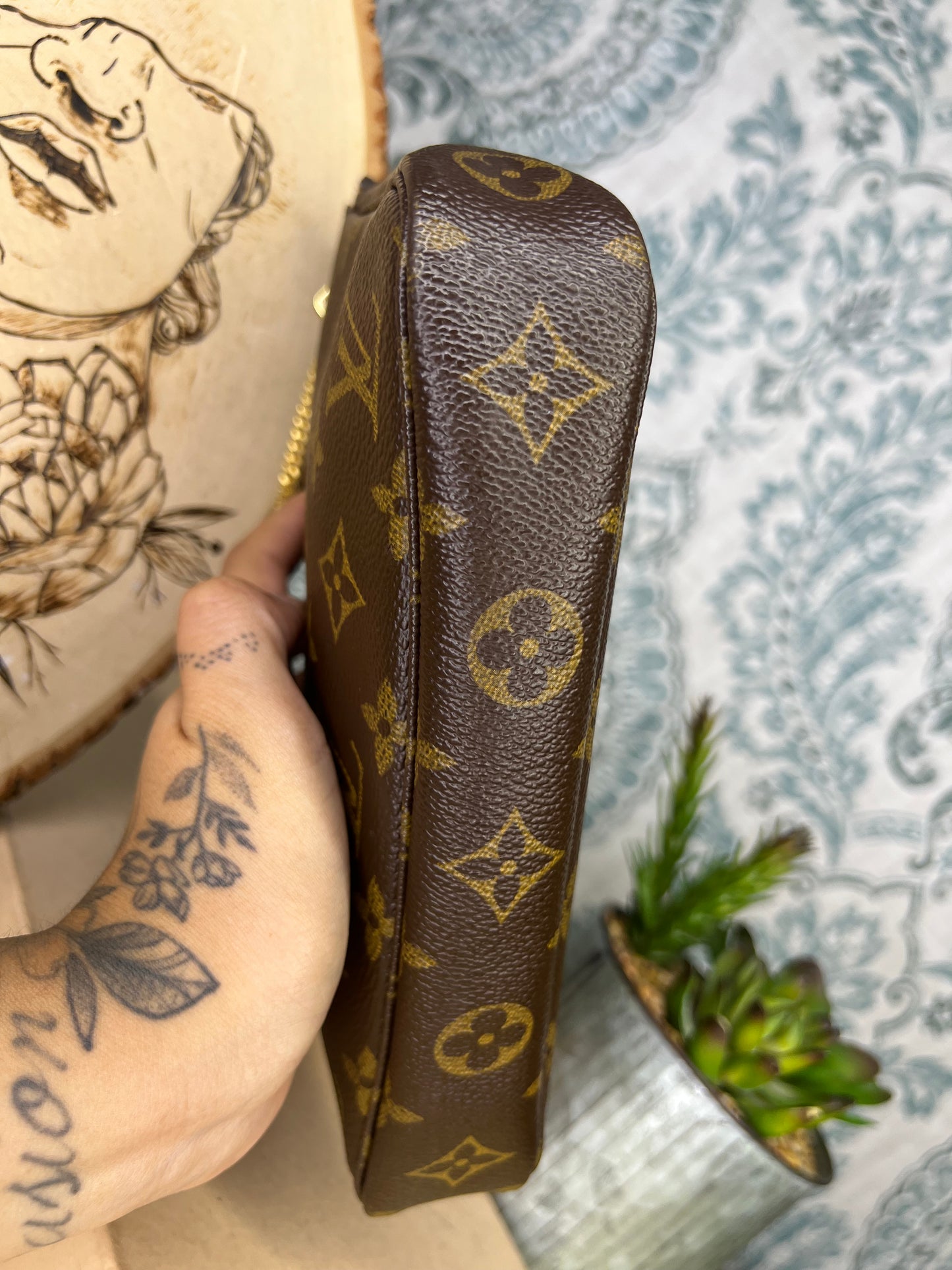 Pochette Accessories