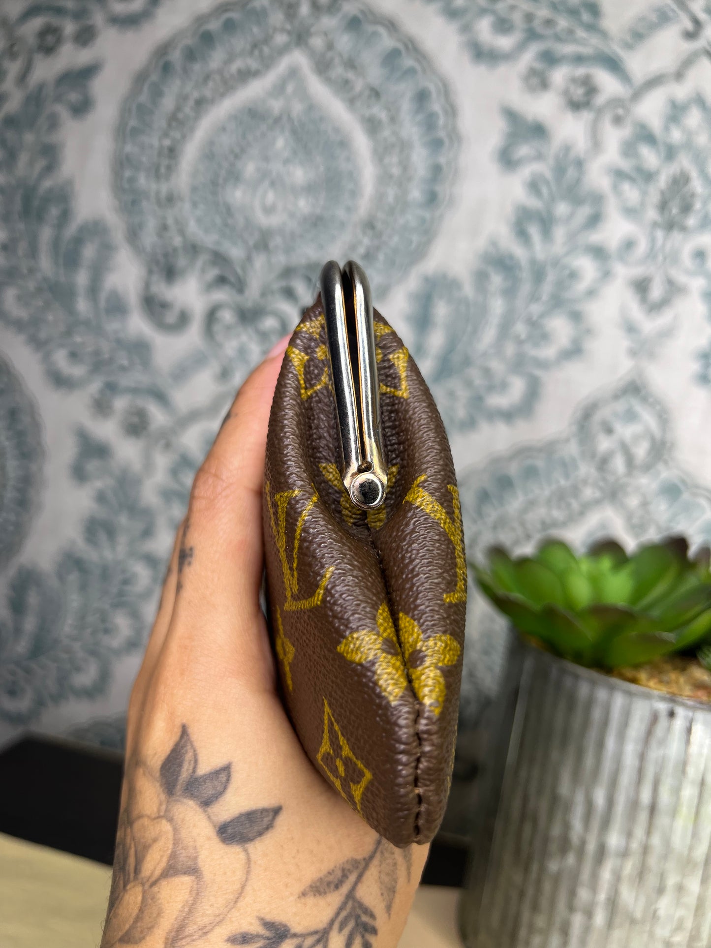 Louis Vuitton French Company Kisslock Pouch