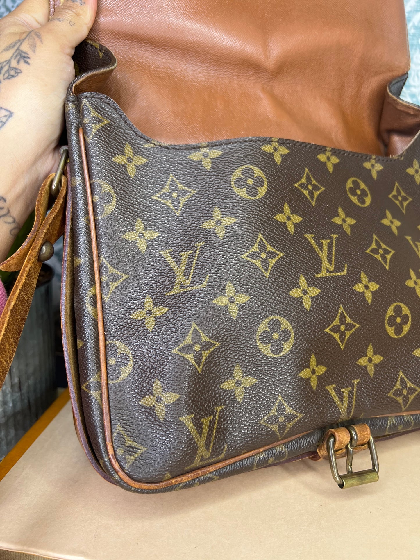 Louis Vuitton Cartouchiere GM