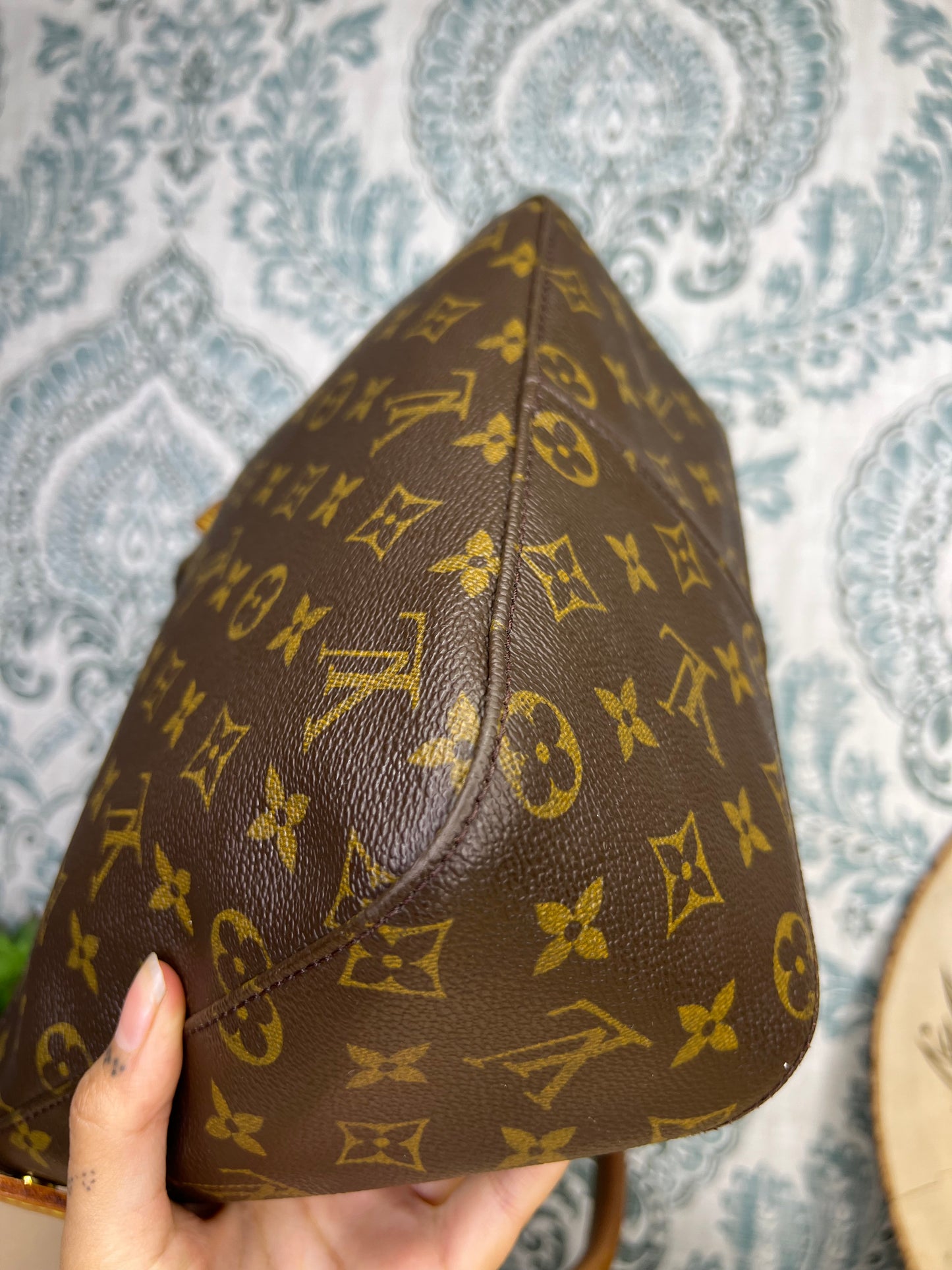 Louis Vuitton Looping MM