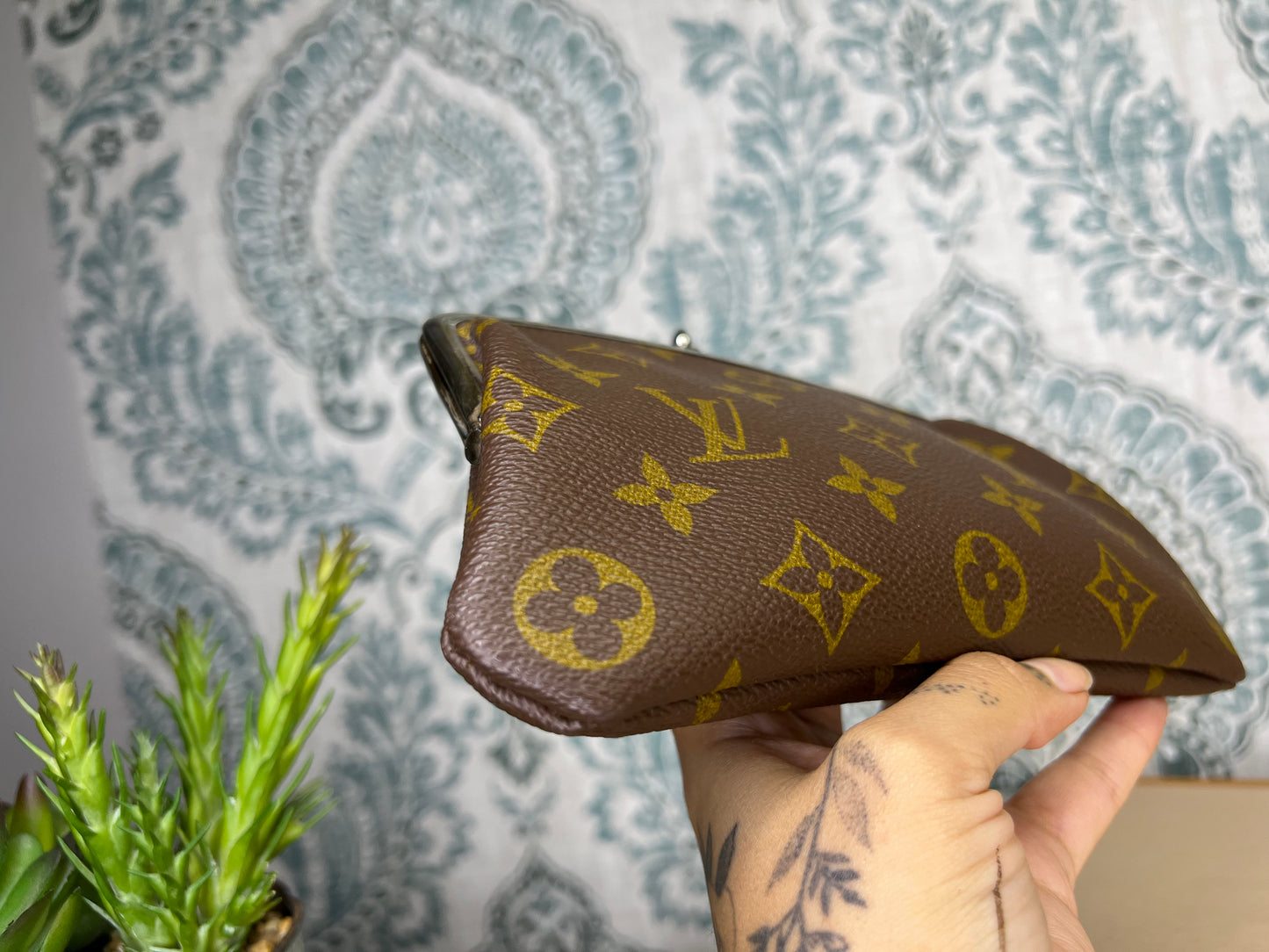 Louis Vuitton French Company Kisslock Pouch
