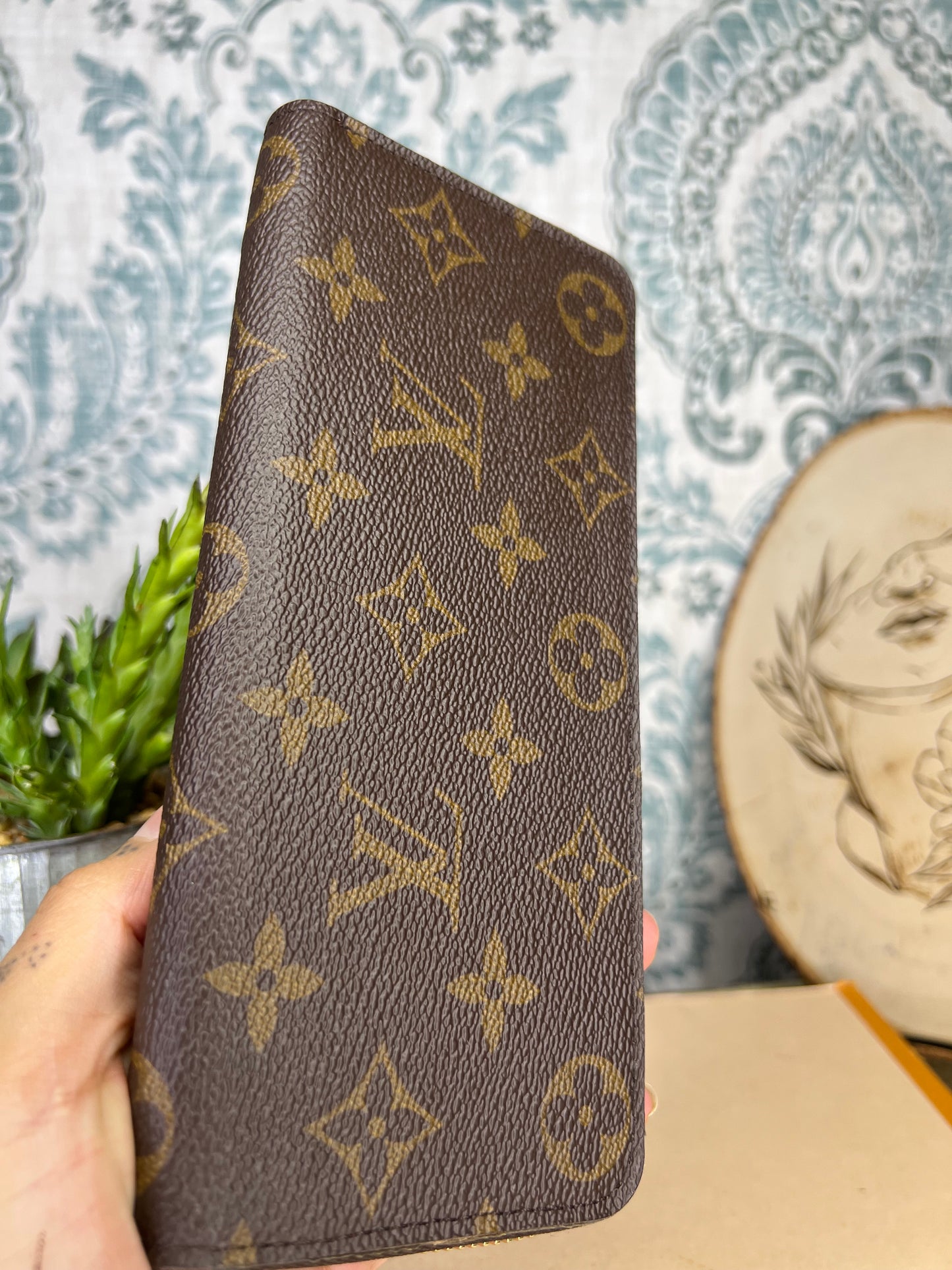 Louis Vuitton Fuschia Clemence Wallet