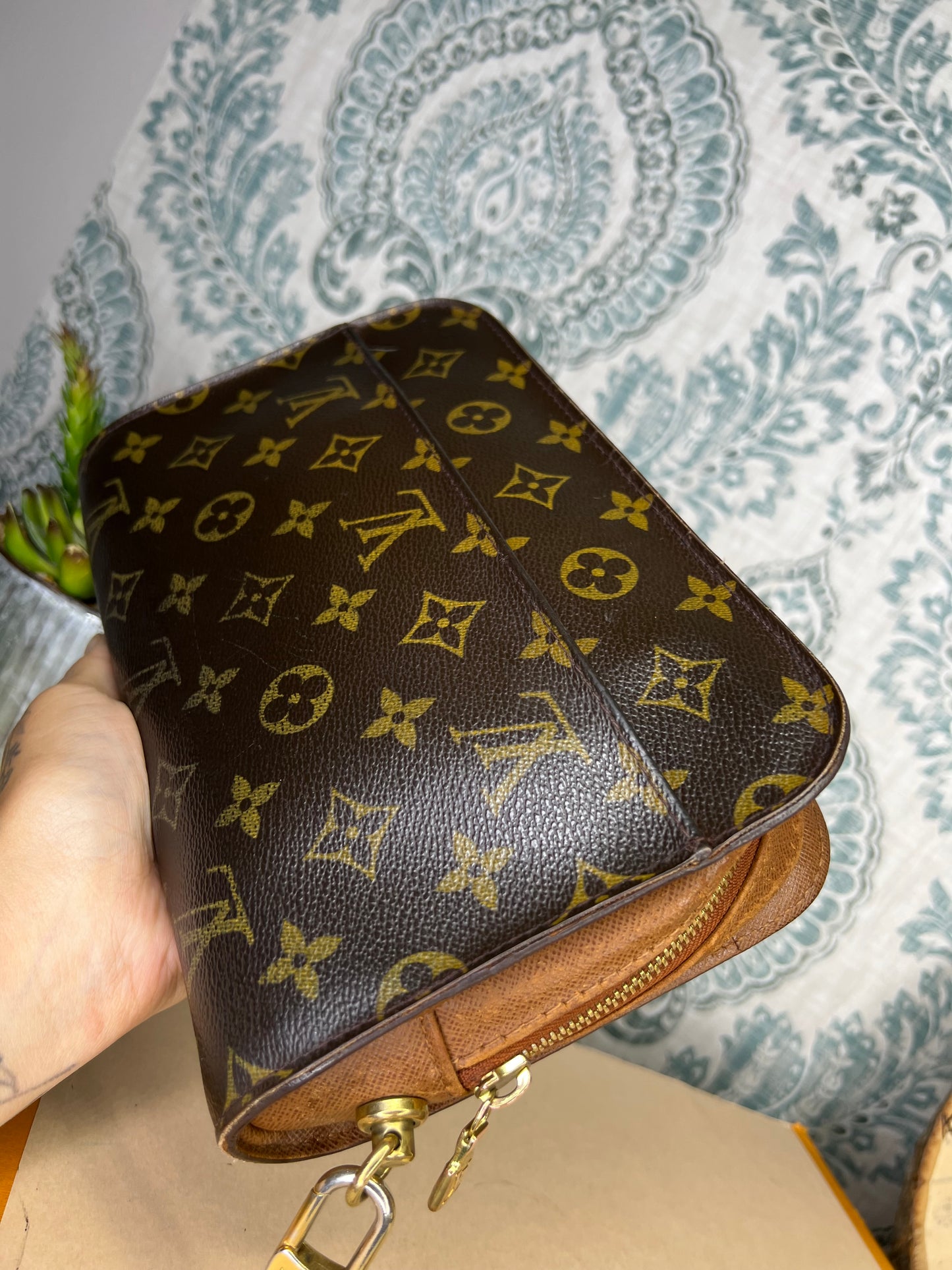 Louis Vuitton Orsay Clutch