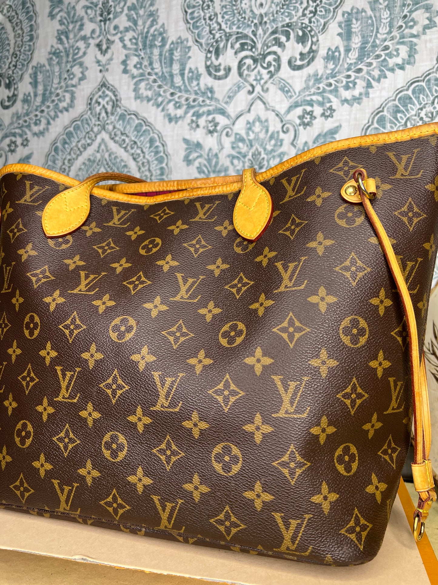 Louis Vuitton Neverfull Pivoine