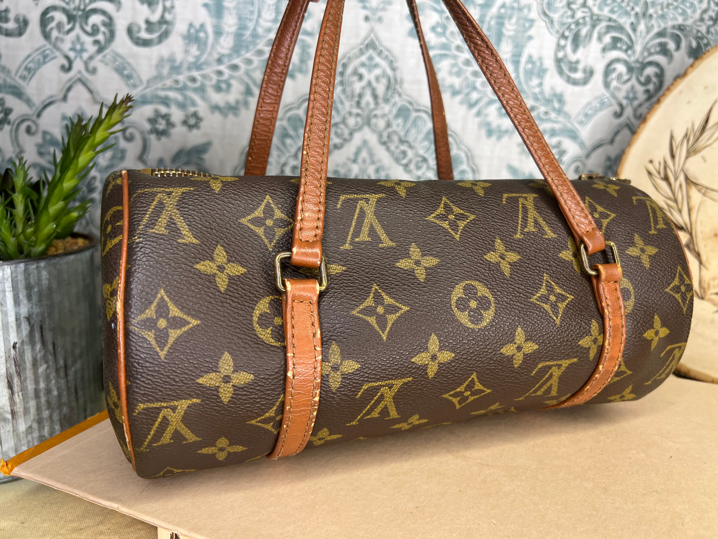 Louis Vuitton Papillon 26