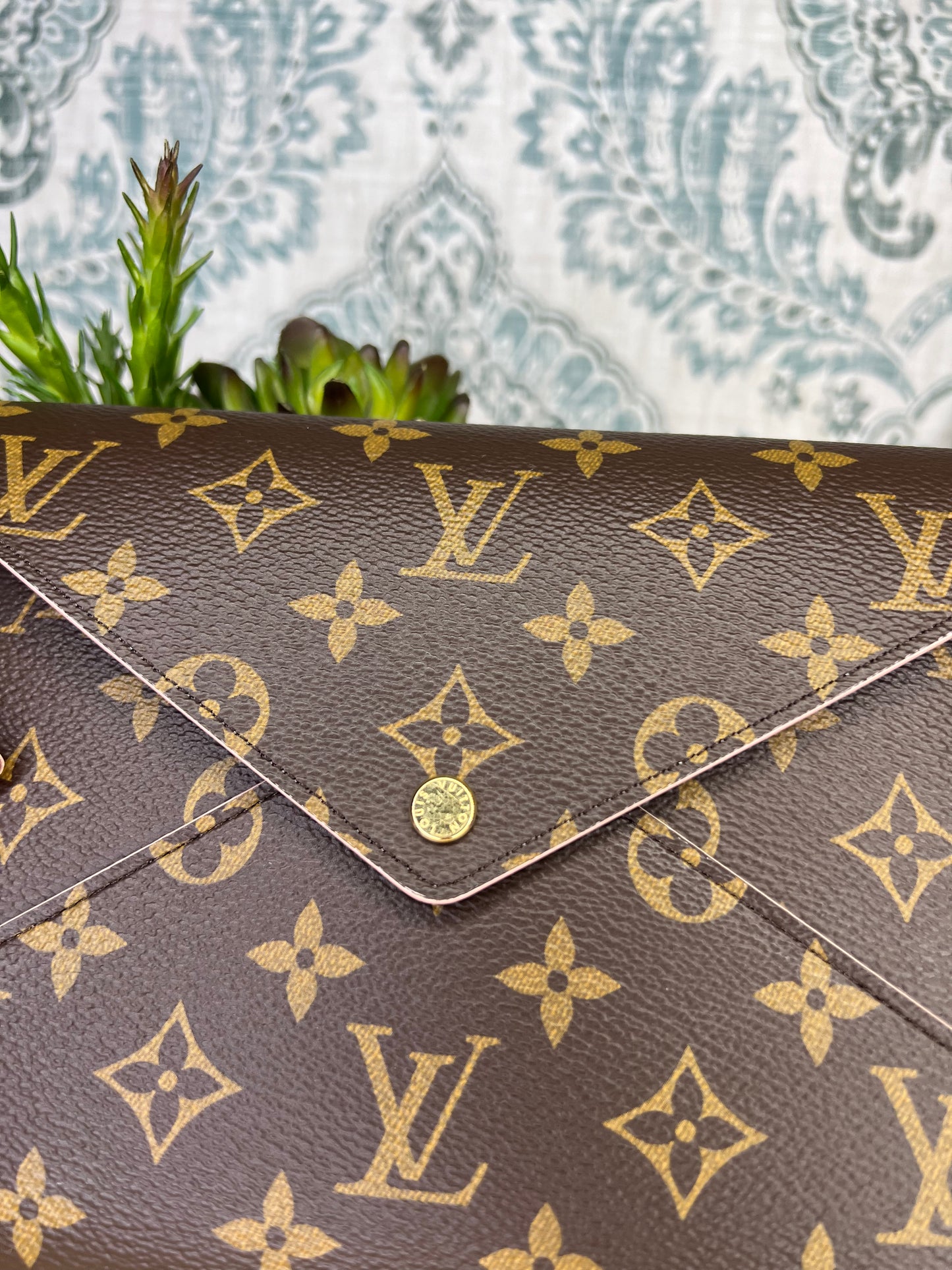Louis Vuitton Large Kirigami Pochette