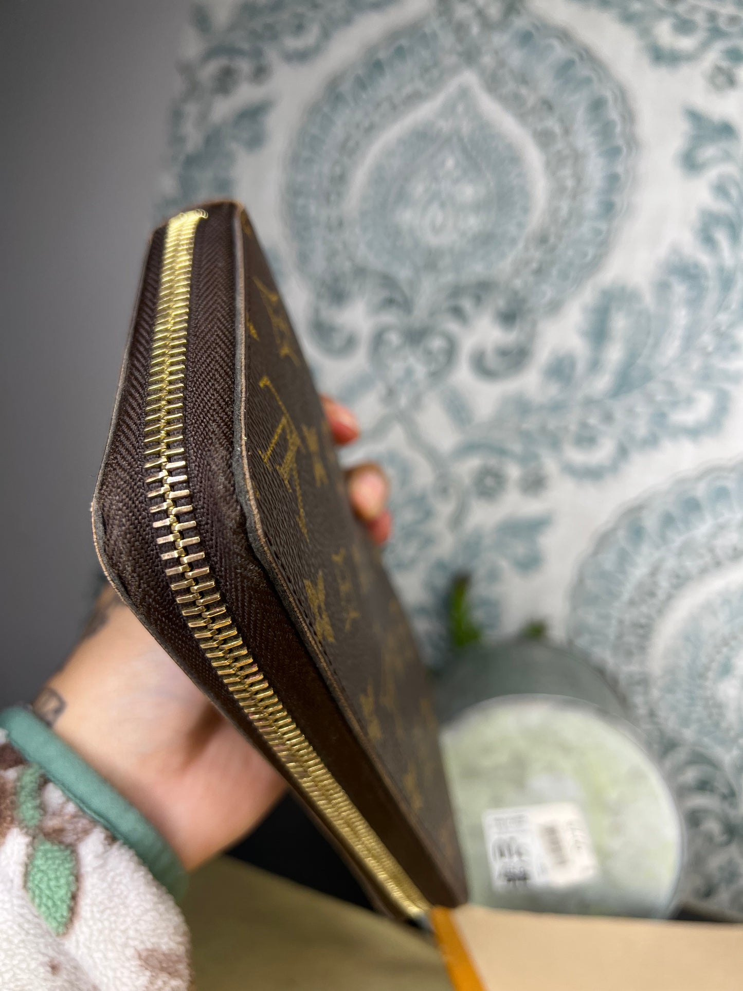 Louis Vuitton Zippy Wallet