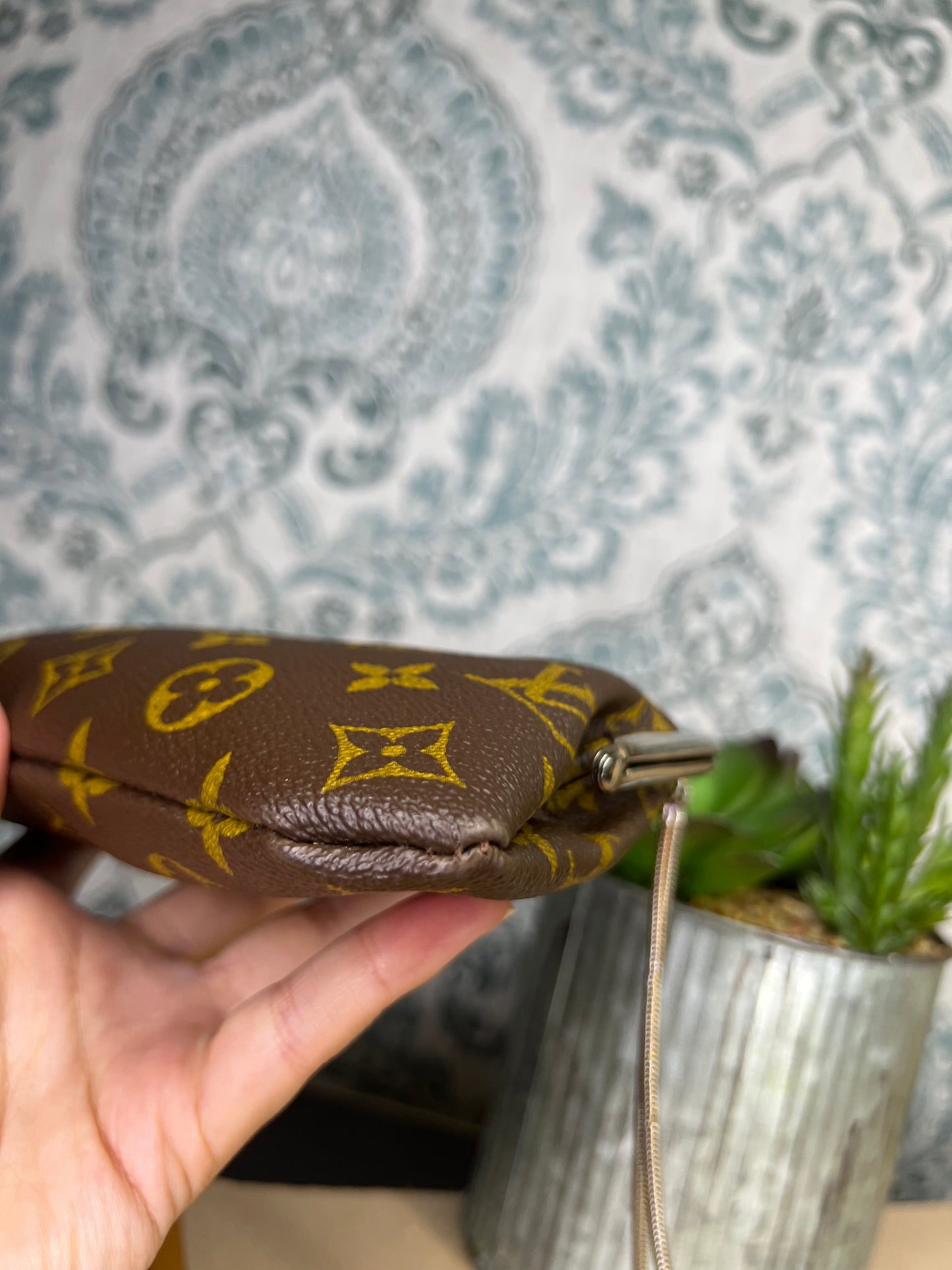 Louis Vuitton French Company Kisslock Pouch