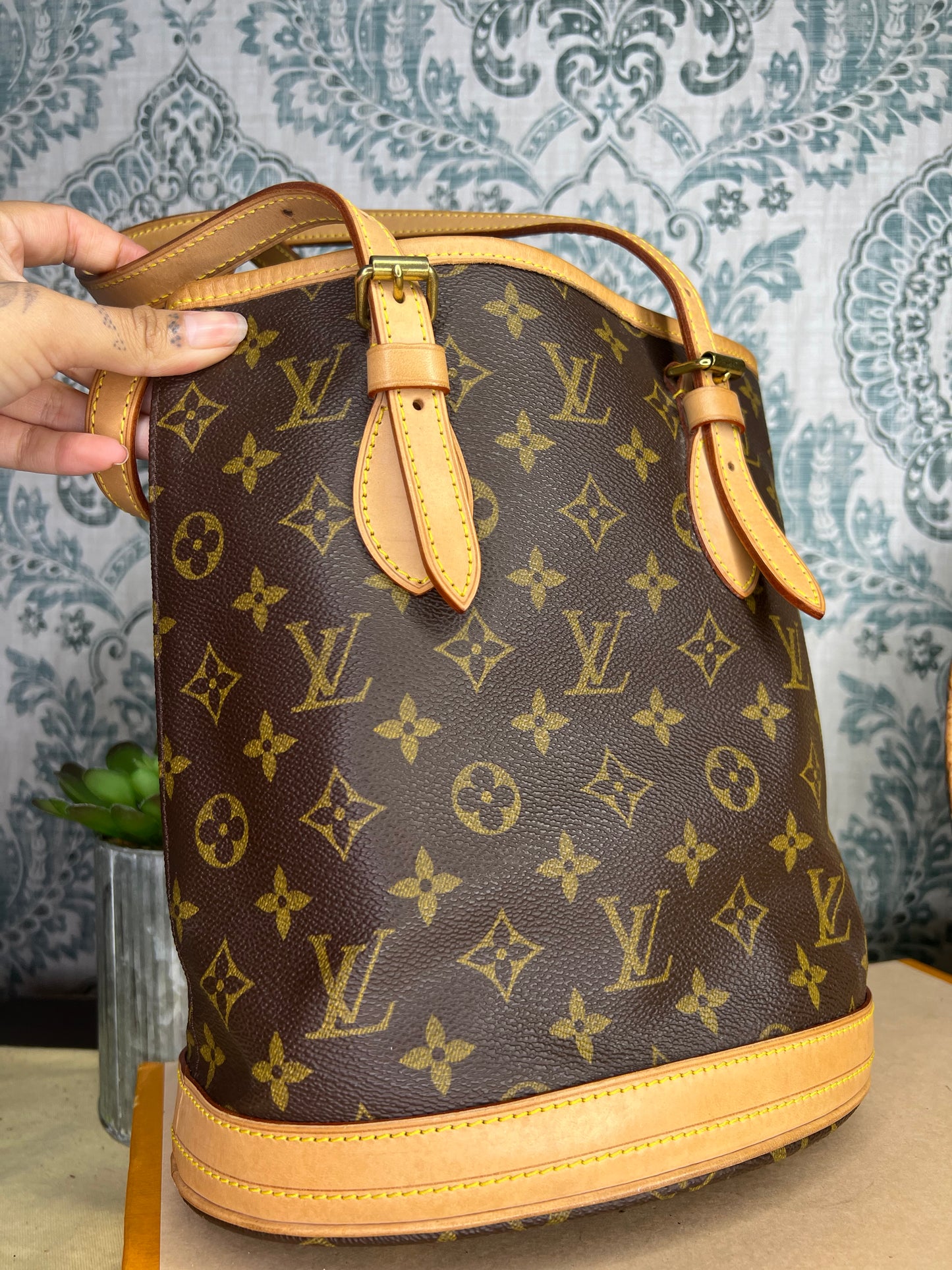 Louis Vuitton Bucket PM