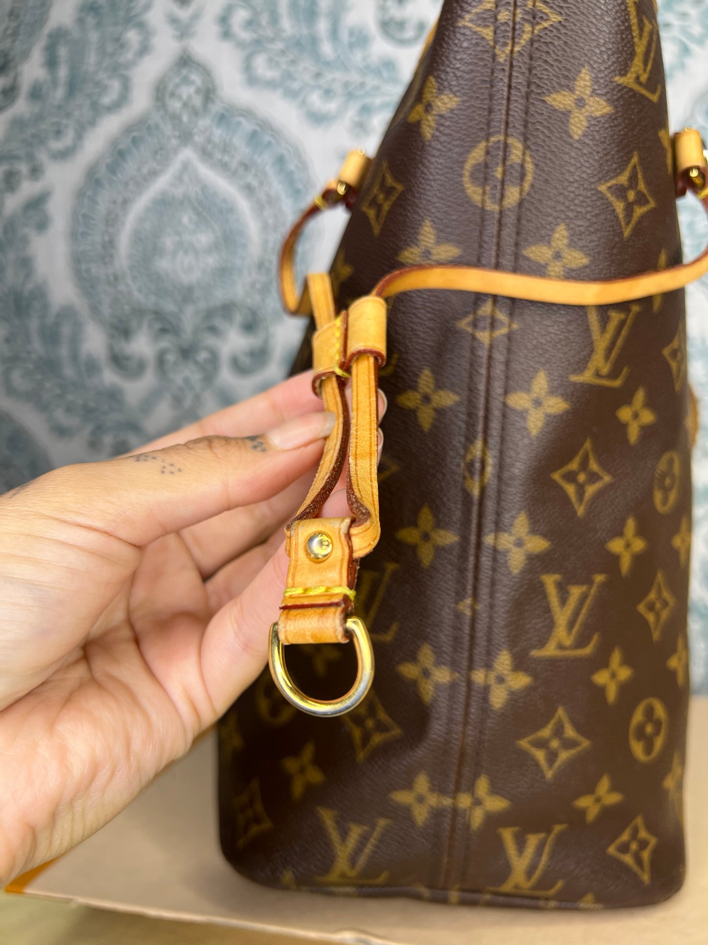 Louis Vuitton Neverfull Pivoine