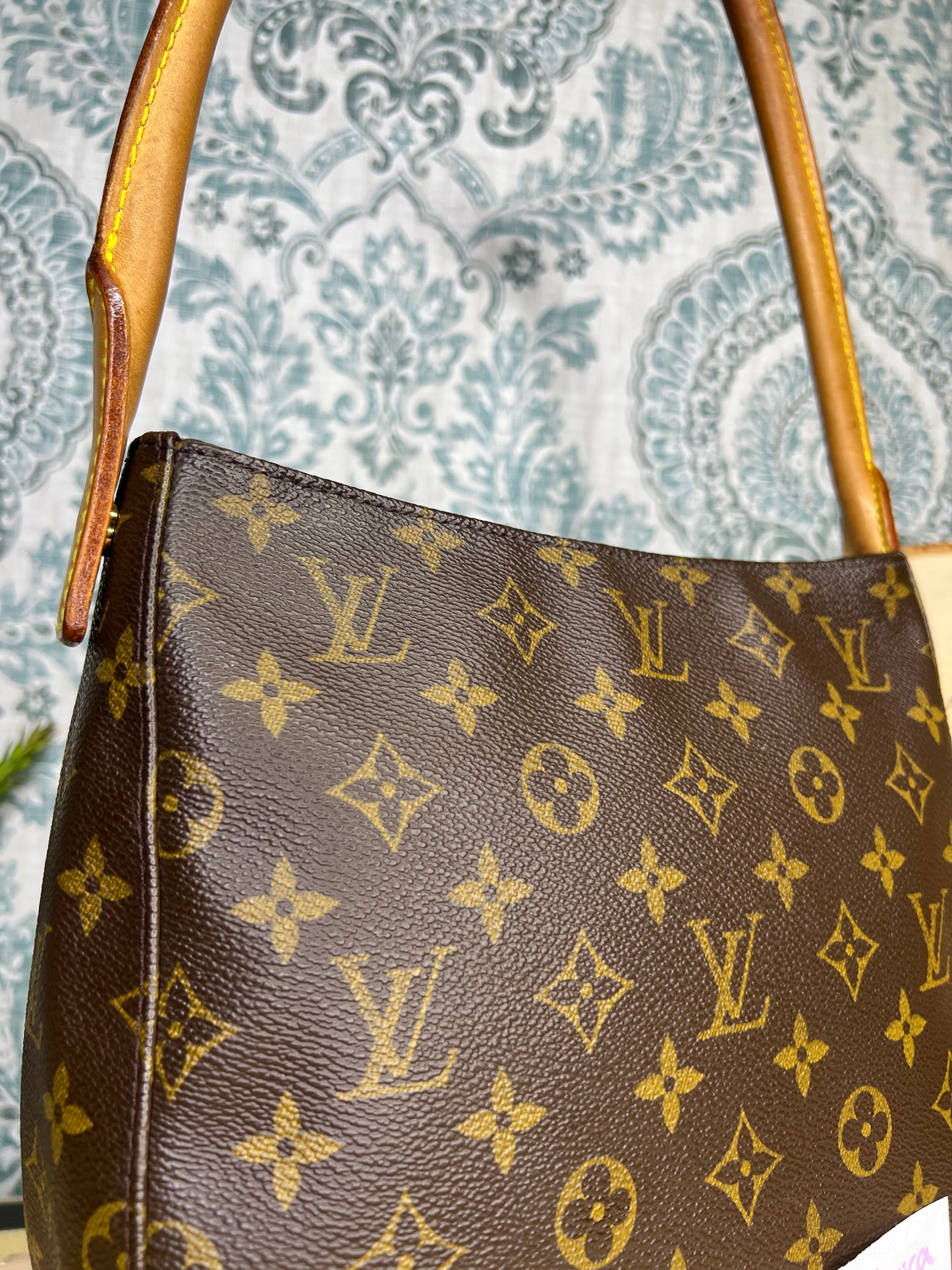 Louis Vuitton Looping MM