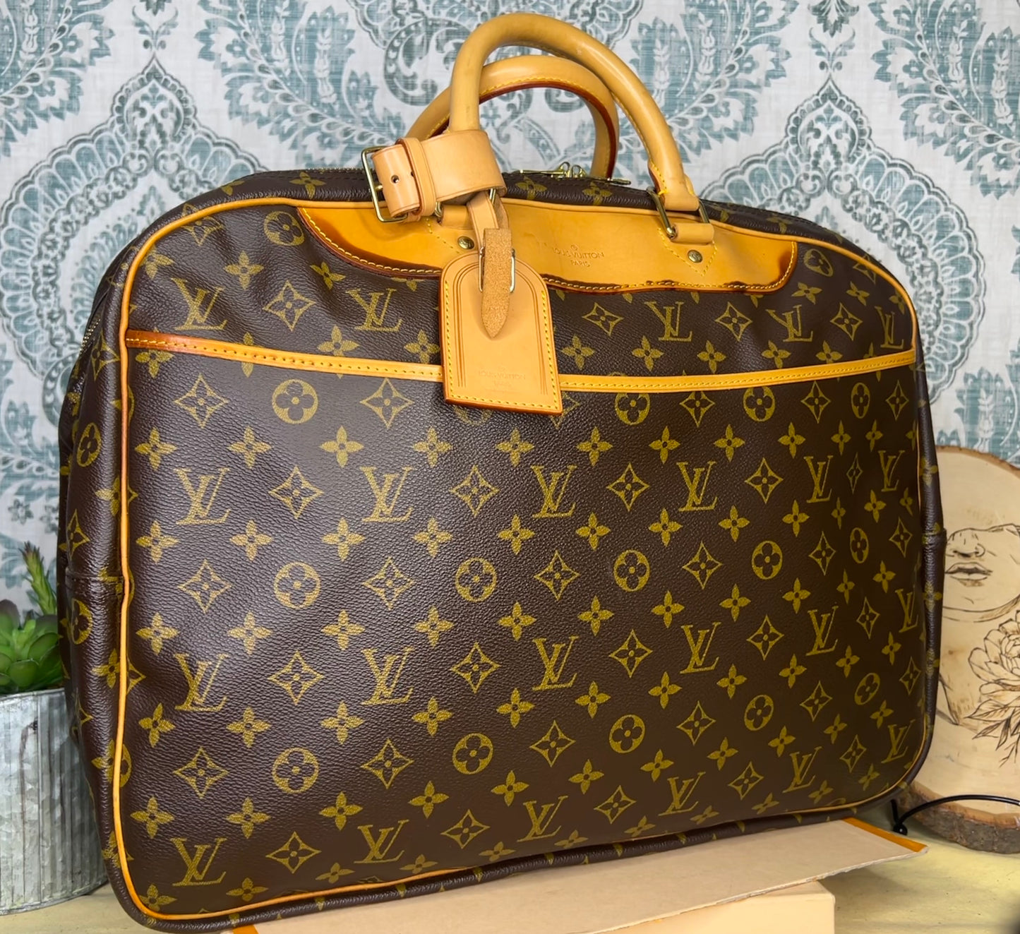 Louis Vuitton Alize 24