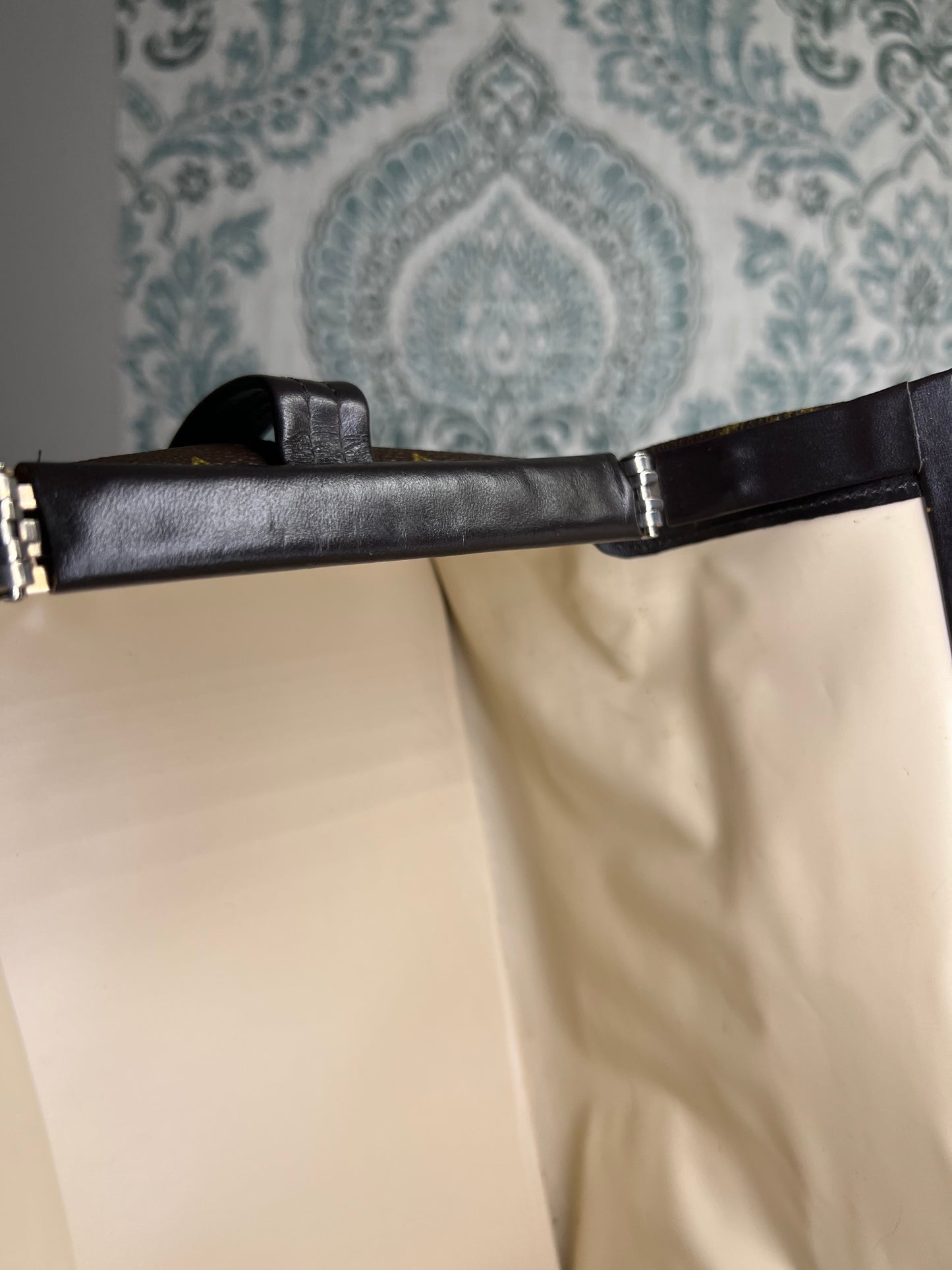 Louis Vuitton Toiletry / Dopp Kit