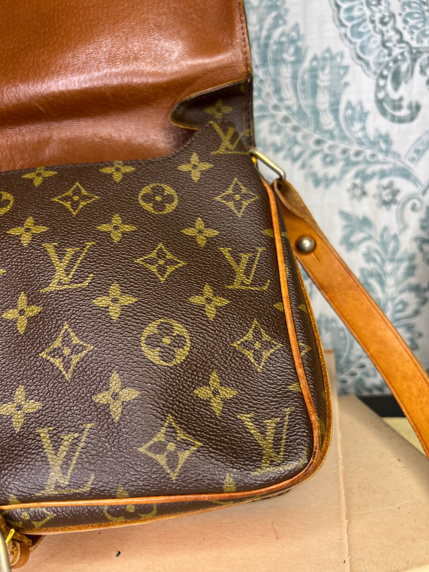 Louis Vuitton Cartouchiere GM
