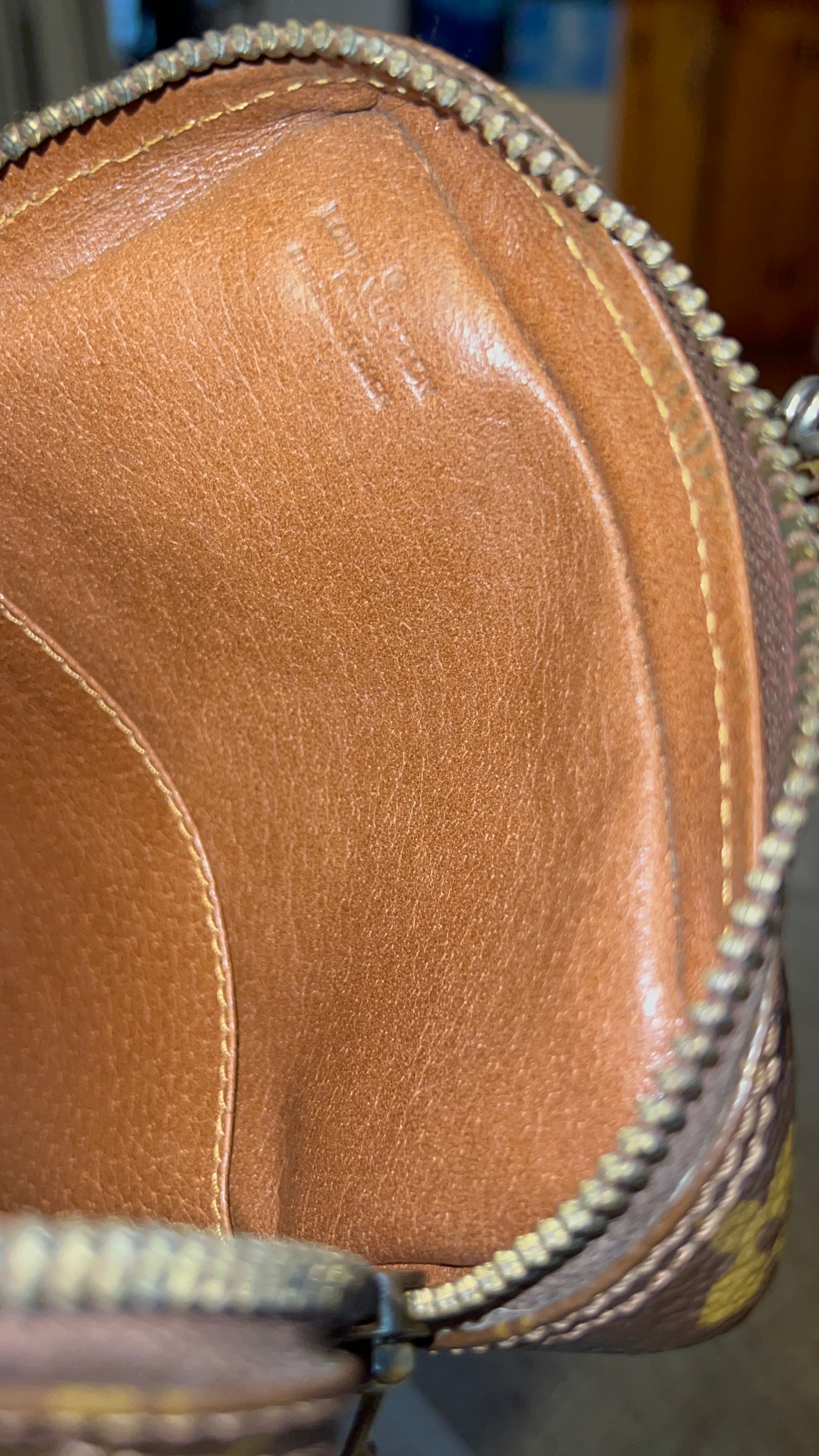 Louis Vuitton Vintage Amazone