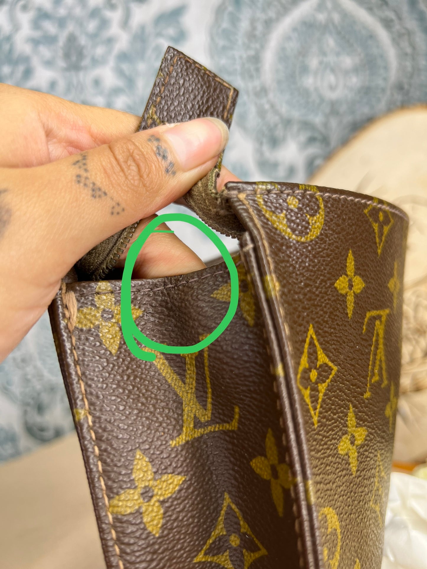 Louis Vuitton French Company Toiletry 19